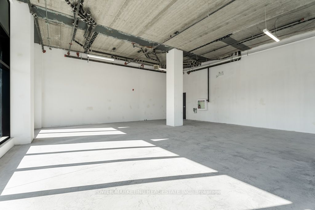 #d110 - 393 Codd's Road Property Photo 10