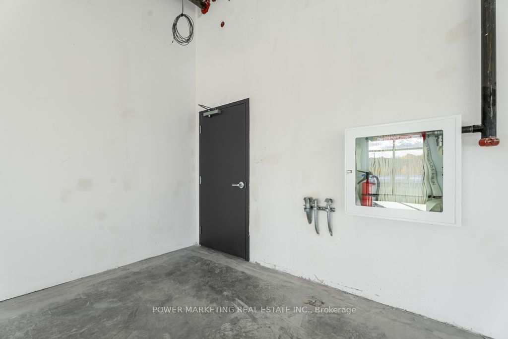 #d110 - 393 Codd's Road Property Photo 12