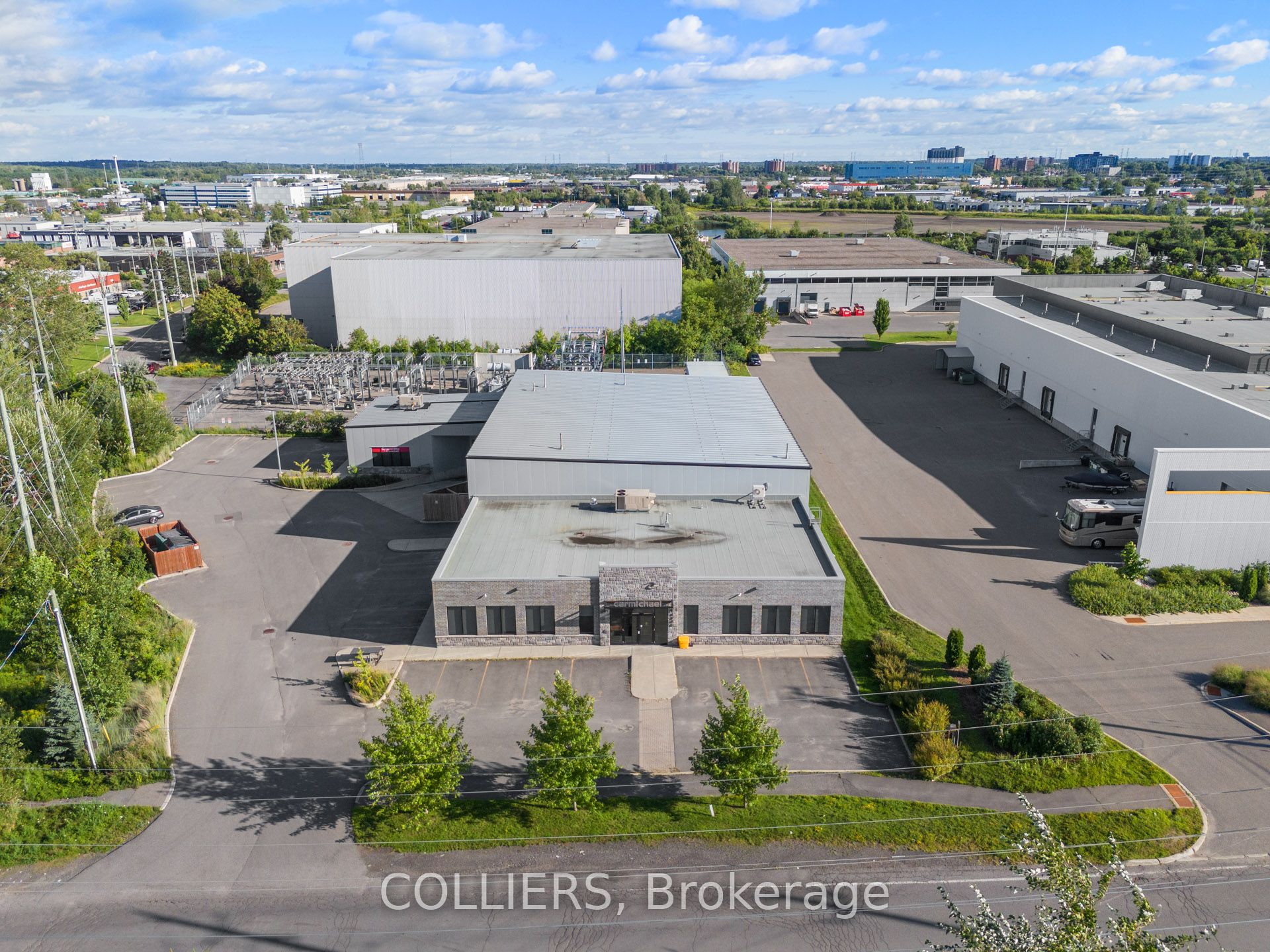 1240 Kenaston Street Property Photo 2