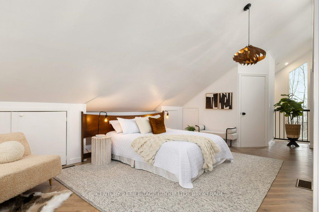 4 Booth Avenue Property Photo 18
