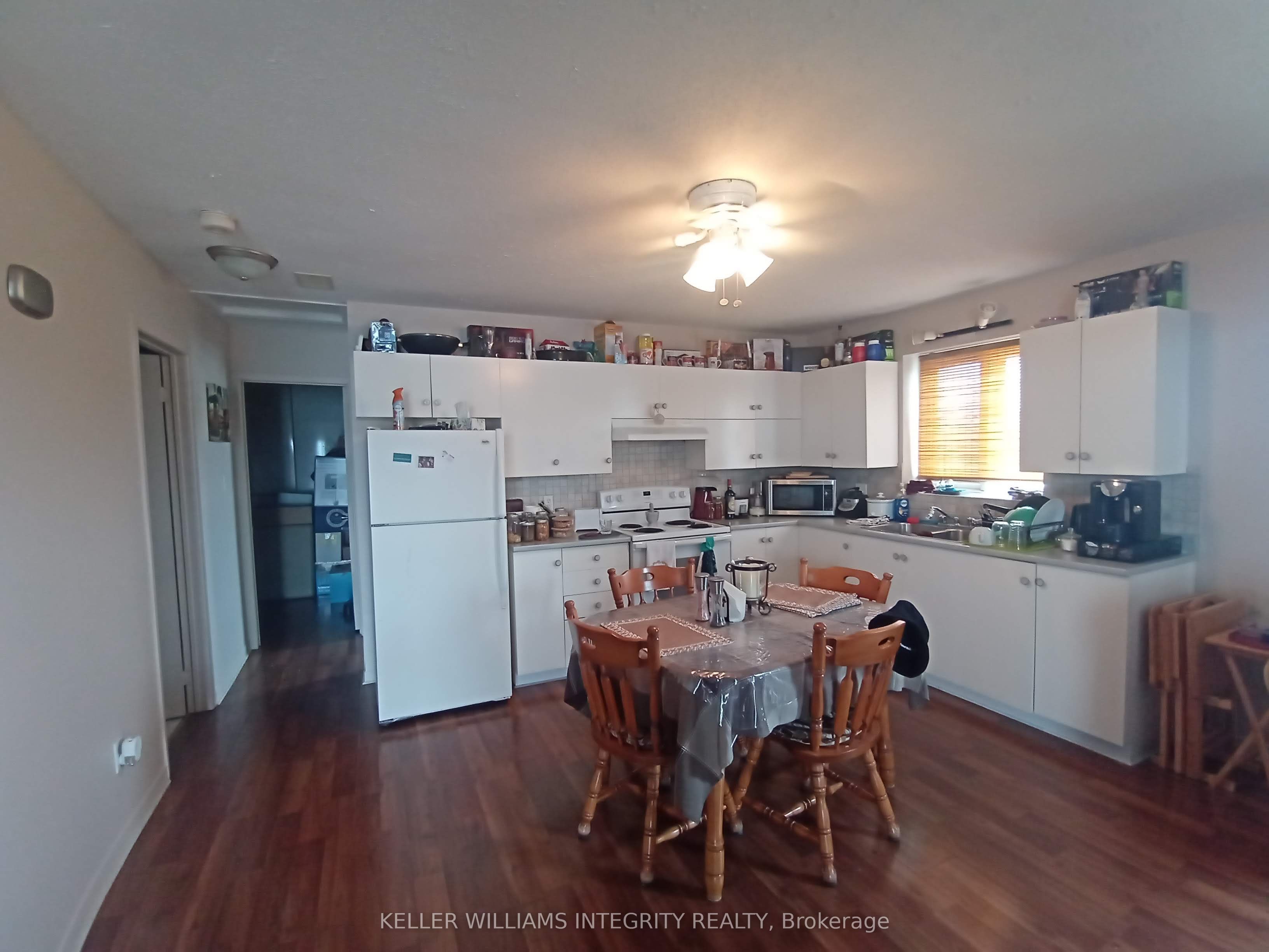 671 Notre Dame Street Property Photo 9
