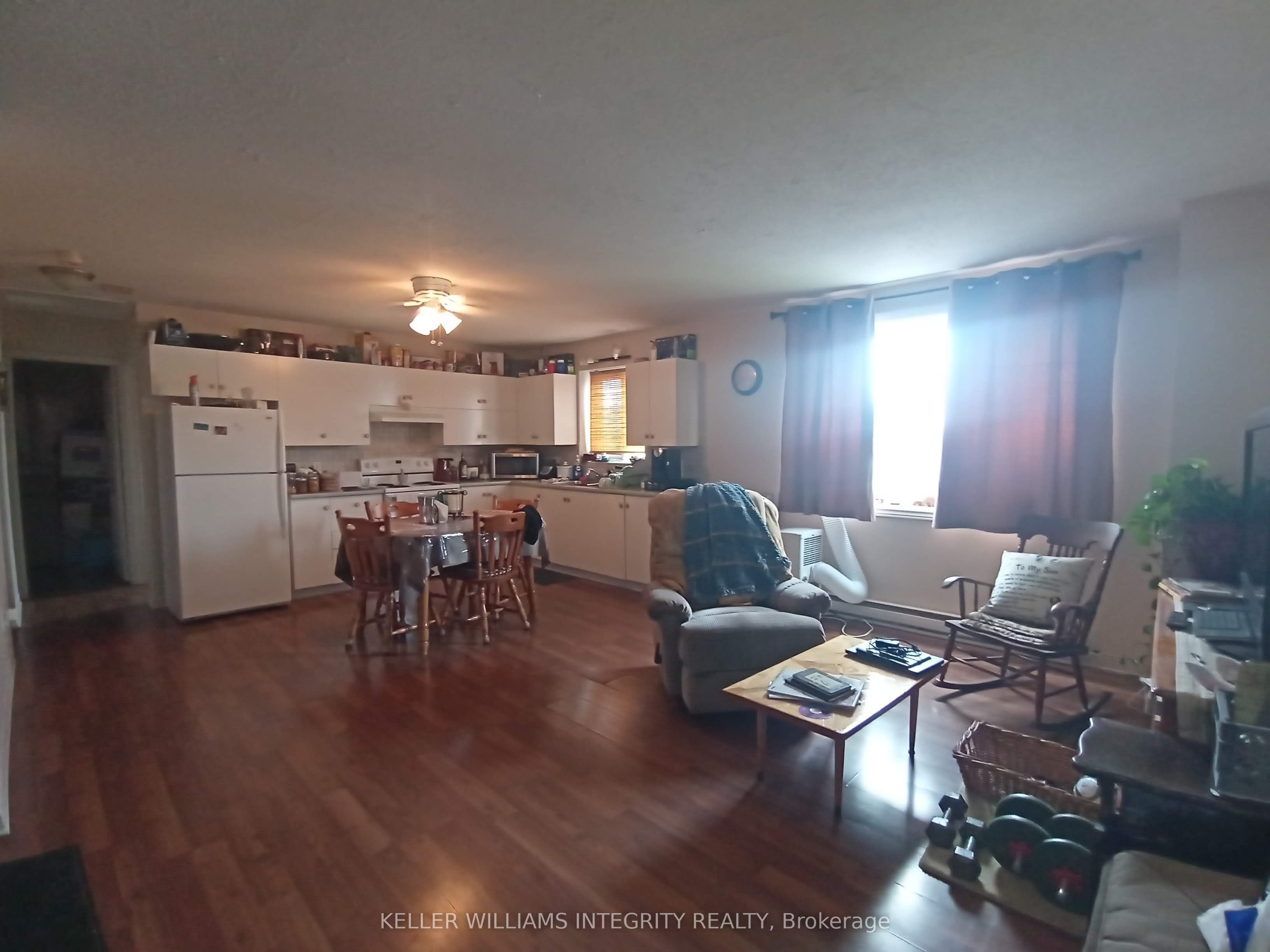671 Notre Dame Street Property Photo 12