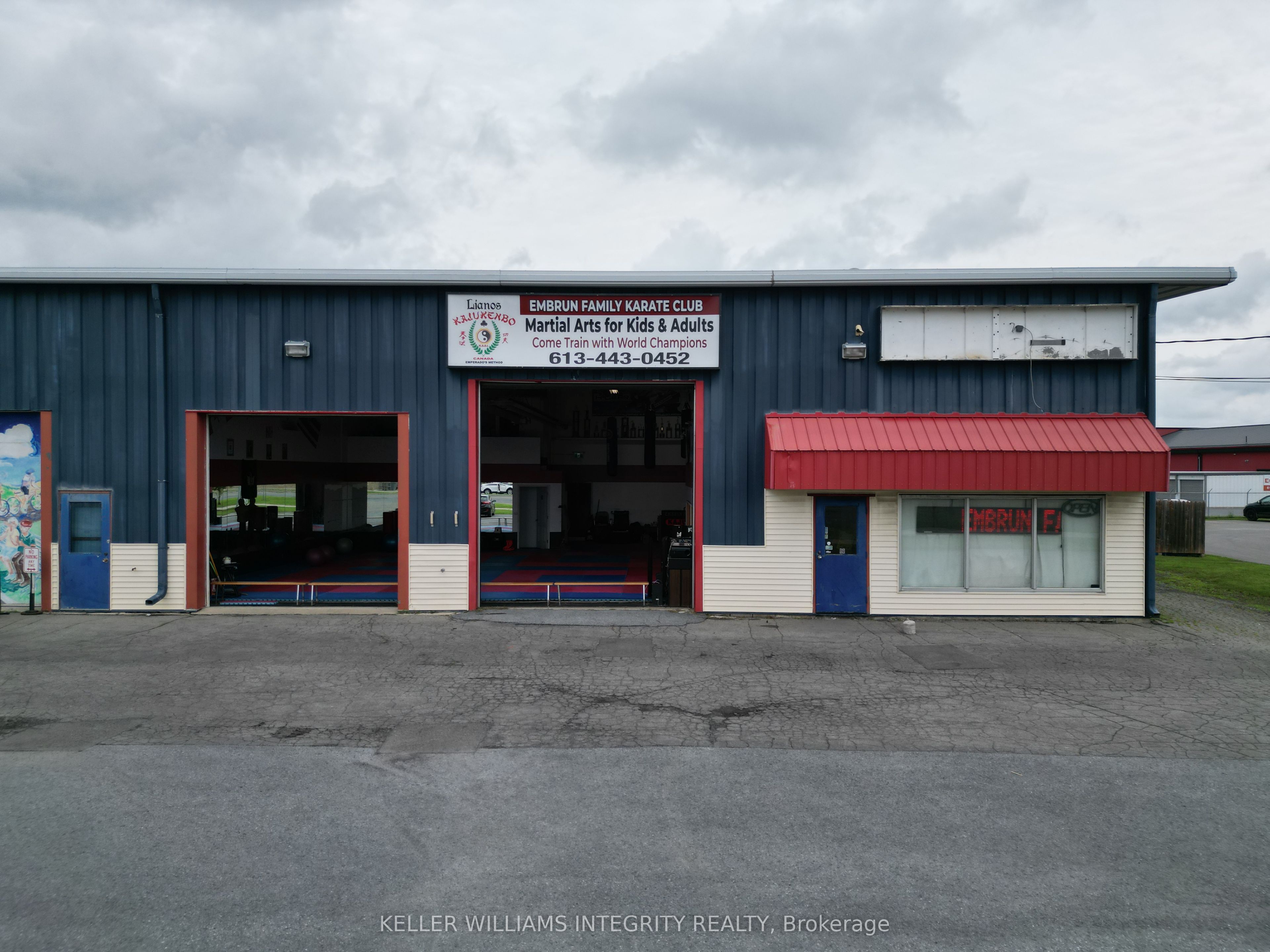 671 Notre Dame Street Property Photo 28