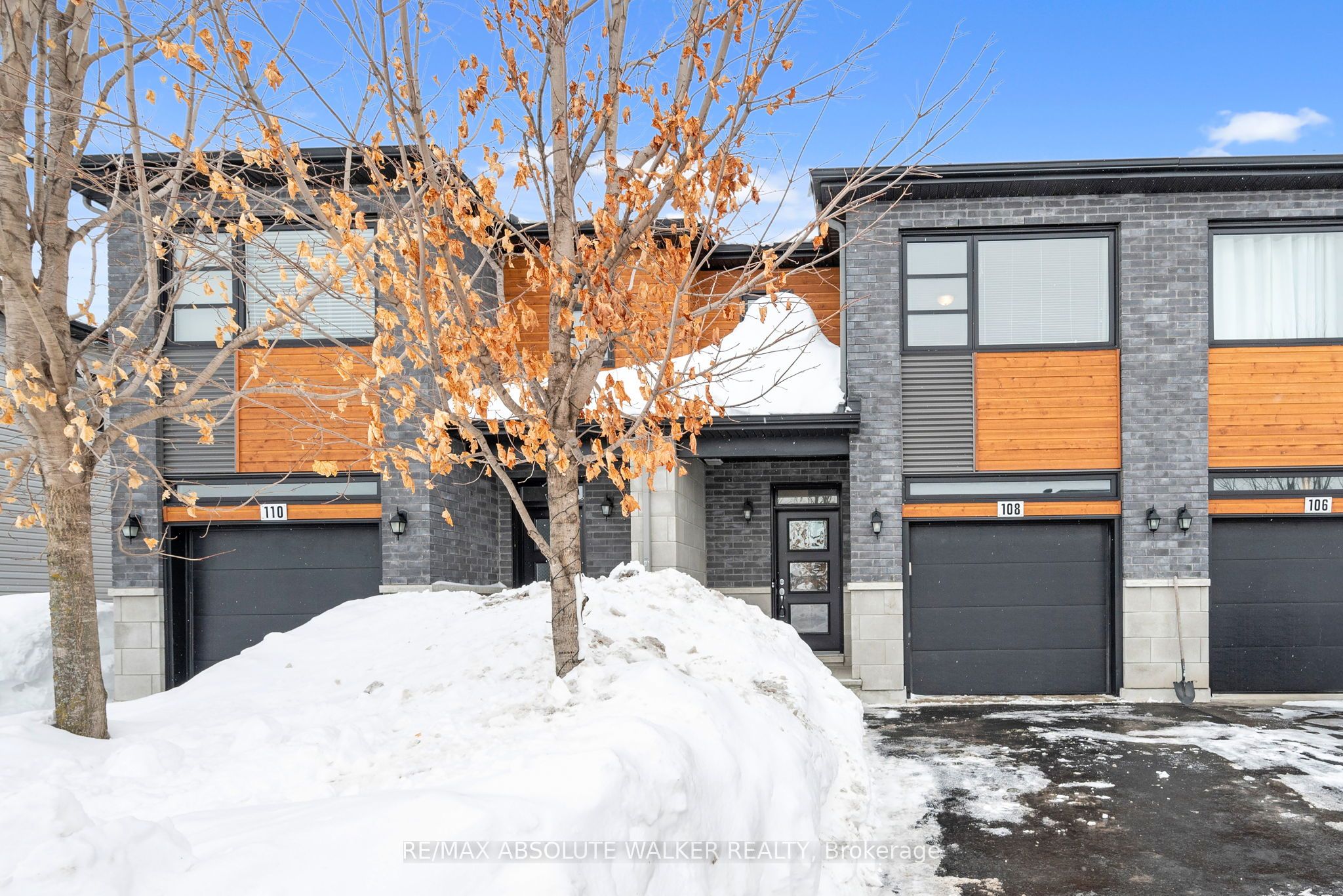 108 St-malo Place Property Photo