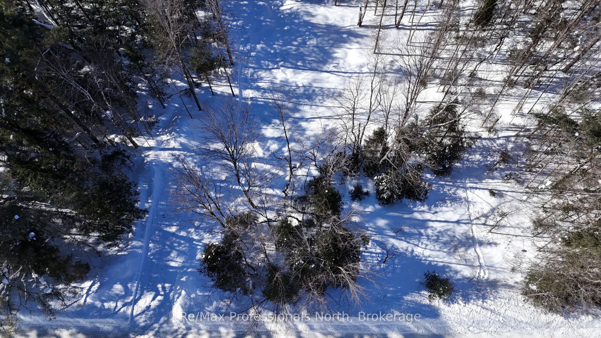 1066 Uffington Road Property Photo 6