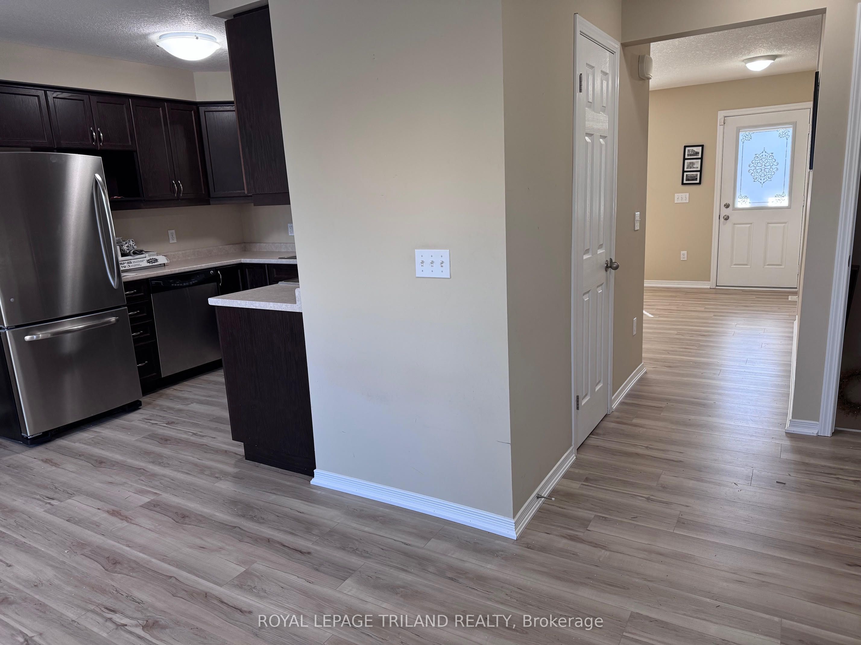 #9 - 1625 Purser Street Property Photo 4