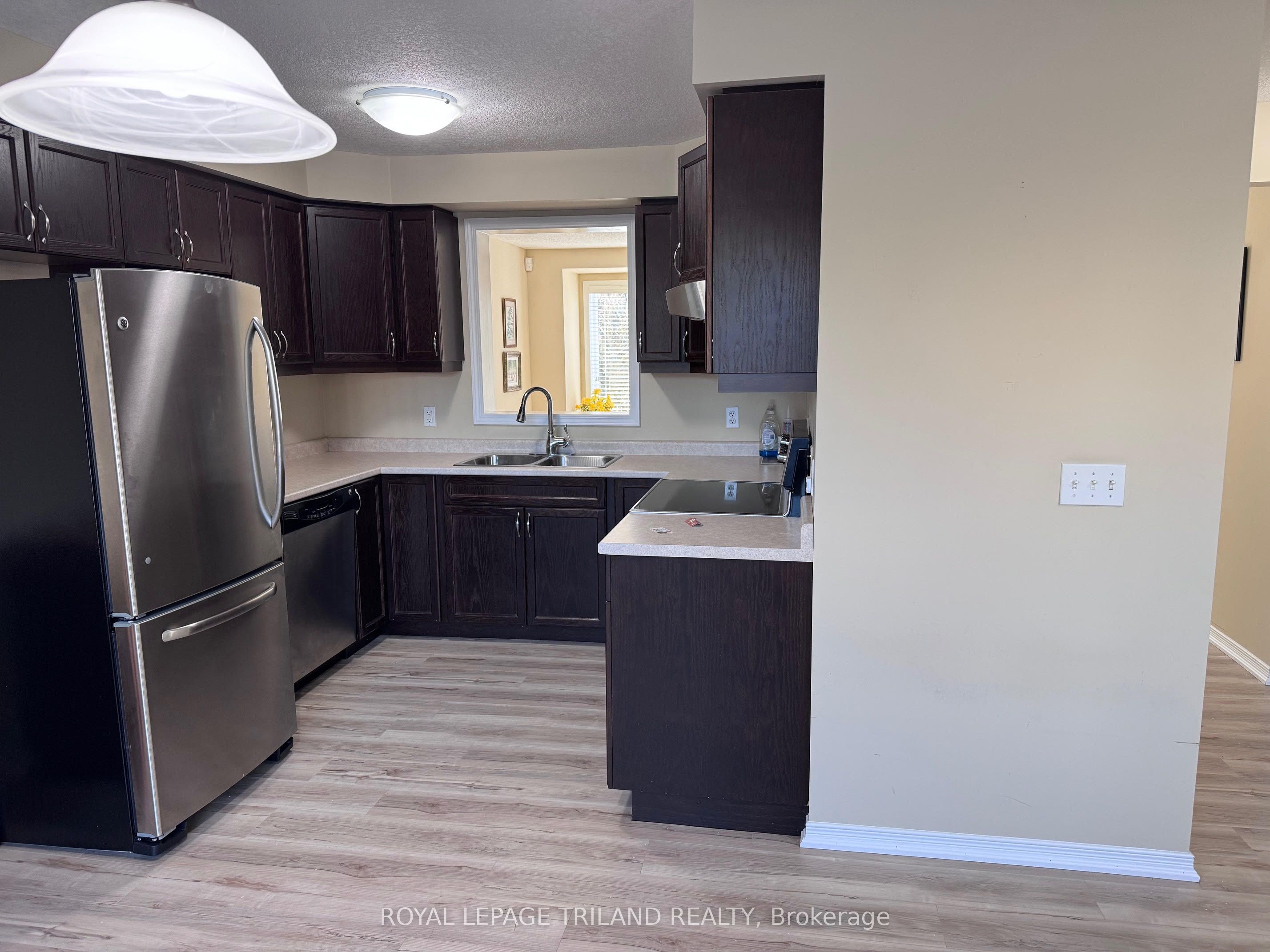 #9 - 1625 Purser Street Property Photo 5