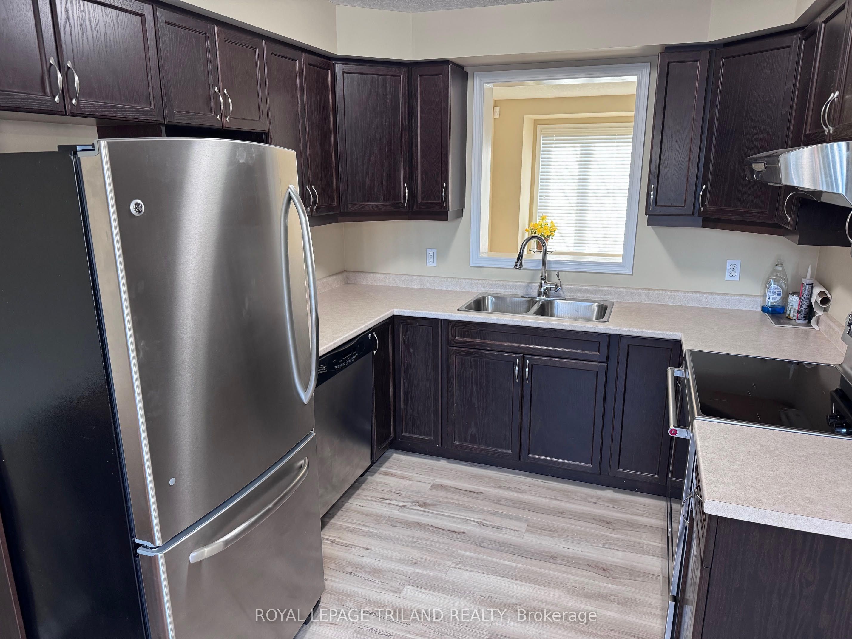 #9 - 1625 Purser Street Property Photo 7