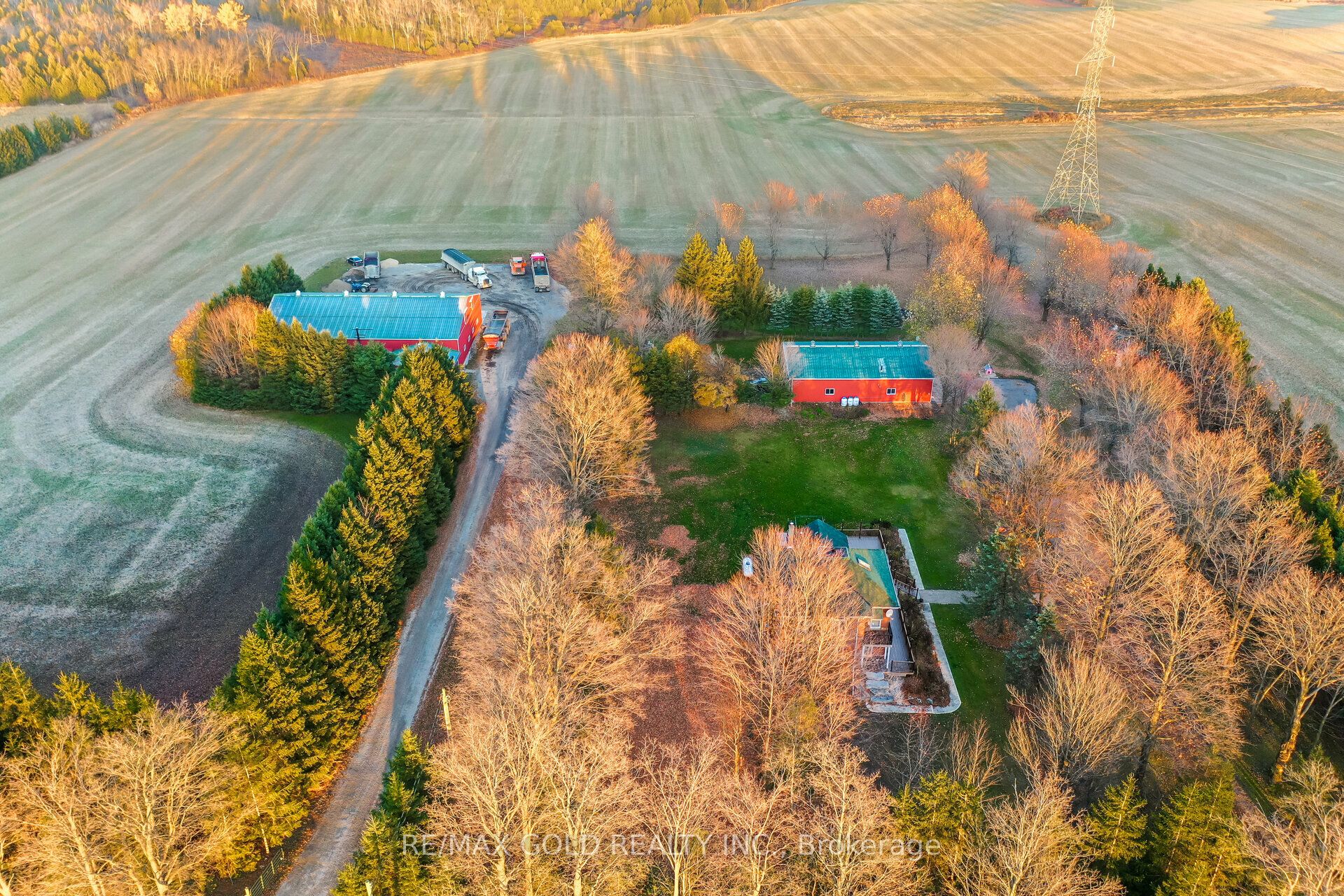 593475 Blind Line Property Photo