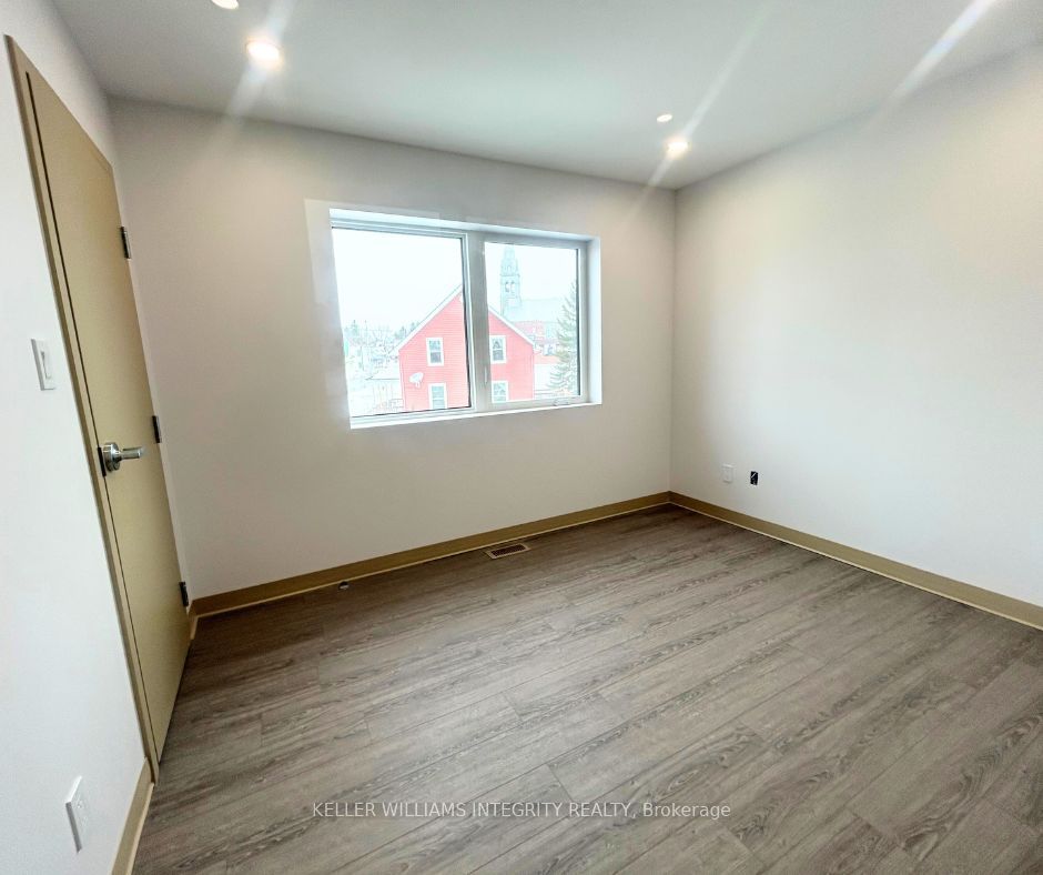 #commercial - 14c Labrosse Street Property Photo 2