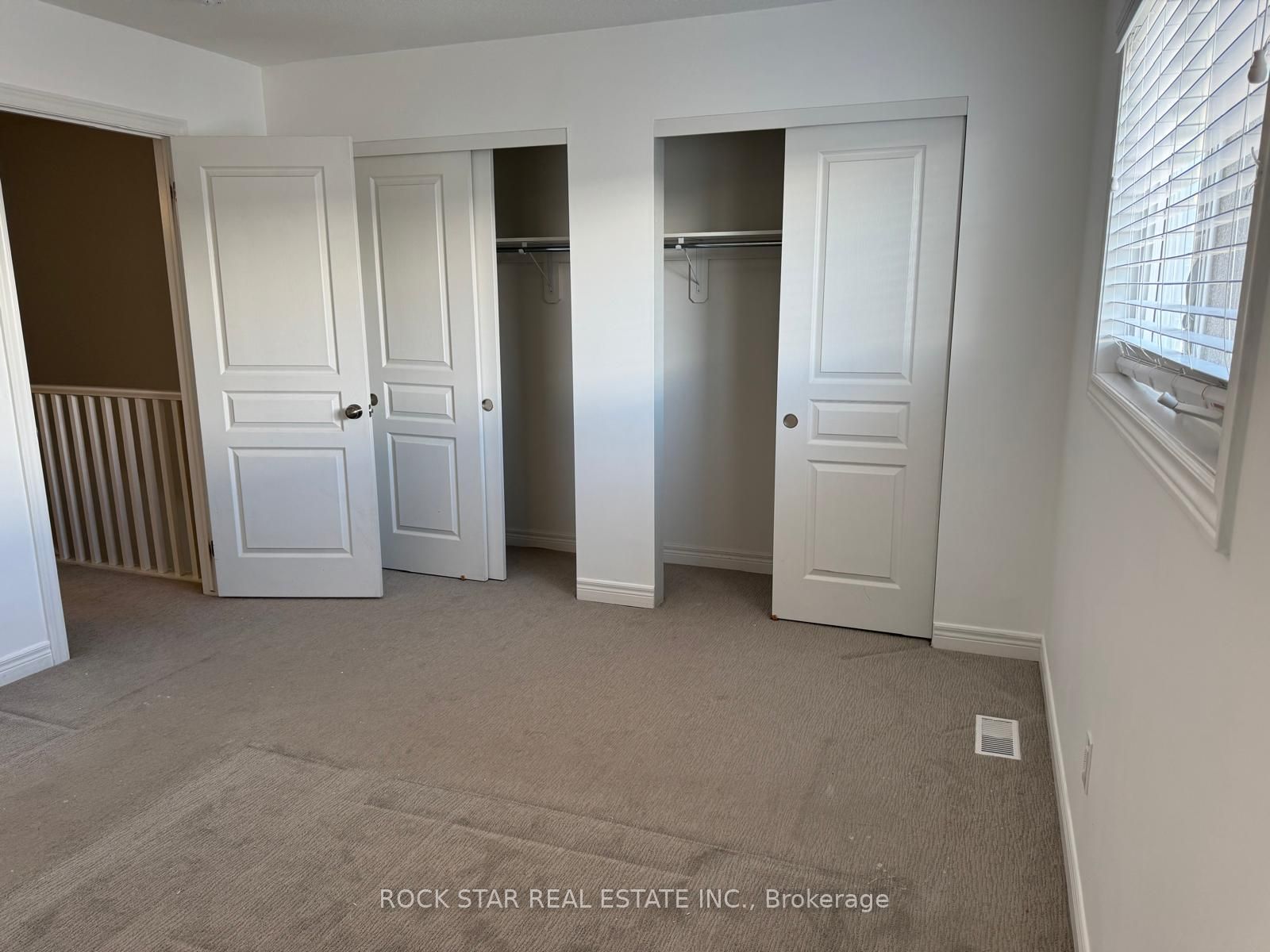 7768 Ascot Cir Property Photo 12