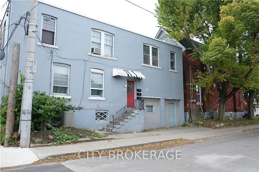 4 Rosemont Ave Property Photo 2