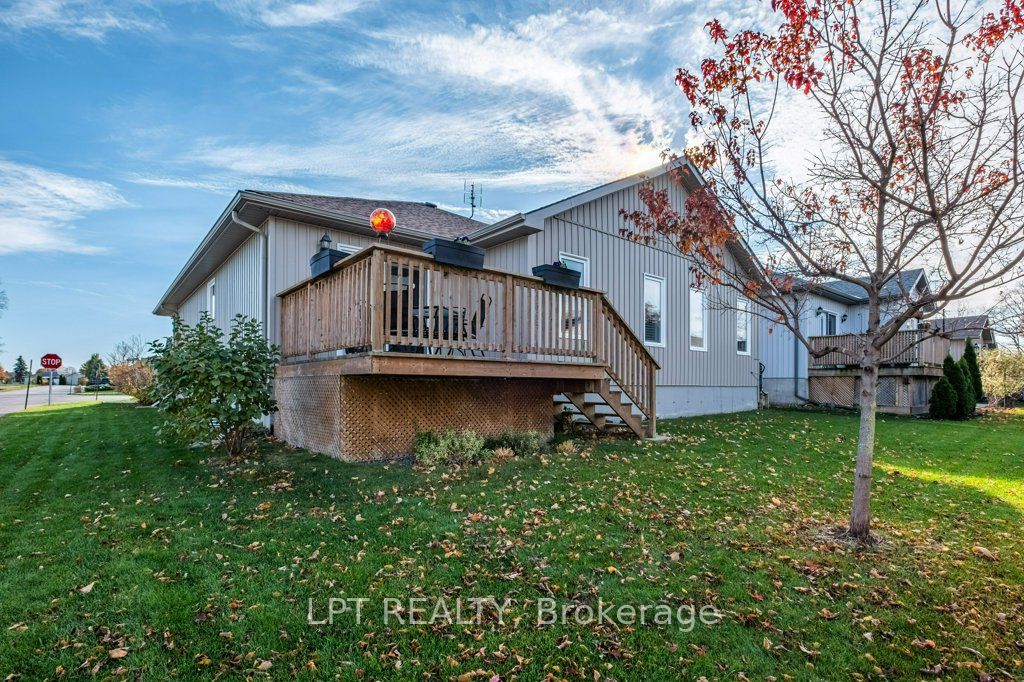 2 Merrill Drive Property Photo 28