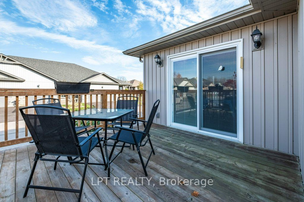 2 Merrill Drive Property Photo 31