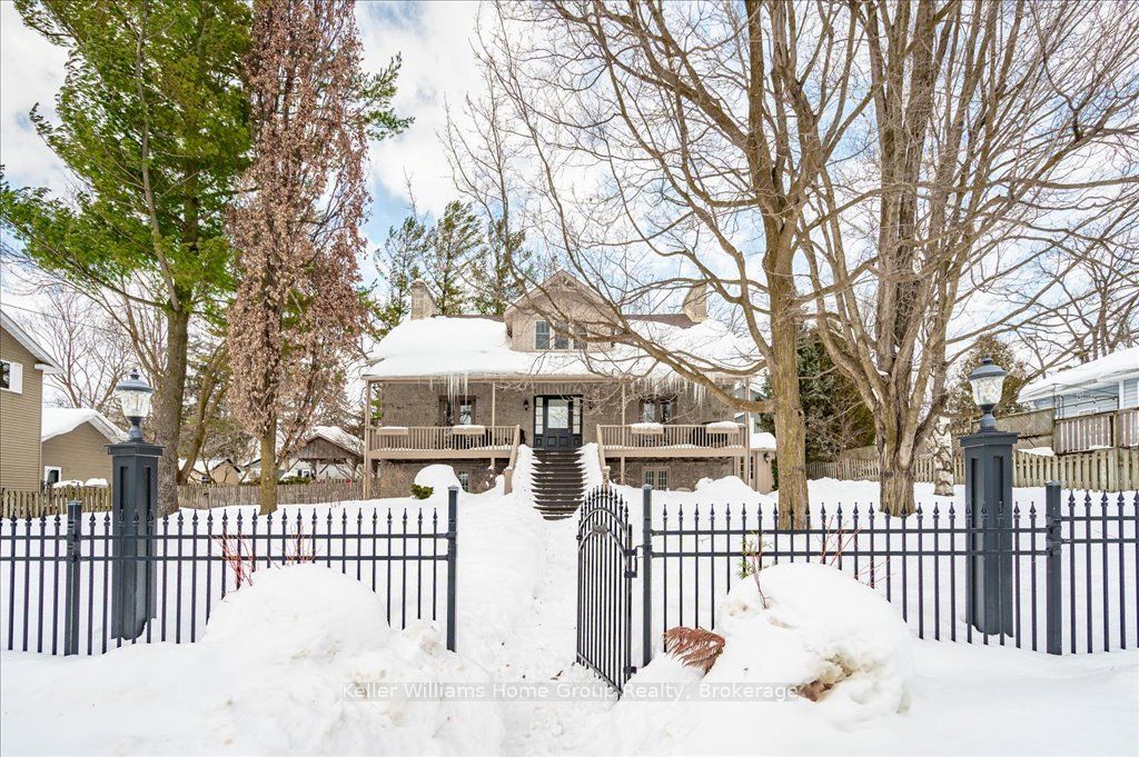 84 Mill St E Property Photo