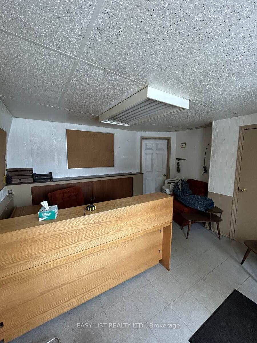 455 Campbell Street Property Photo 7