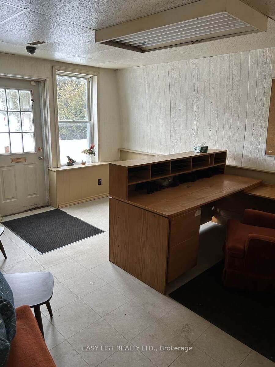 455 Campbell Street Property Photo 8