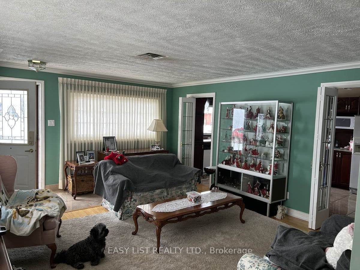 455 Campbell Street Property Photo 15