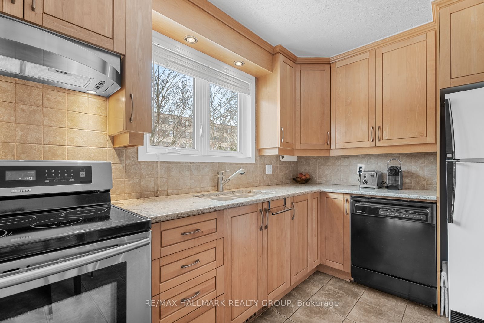 4754 Donovan Court Property Photo 12