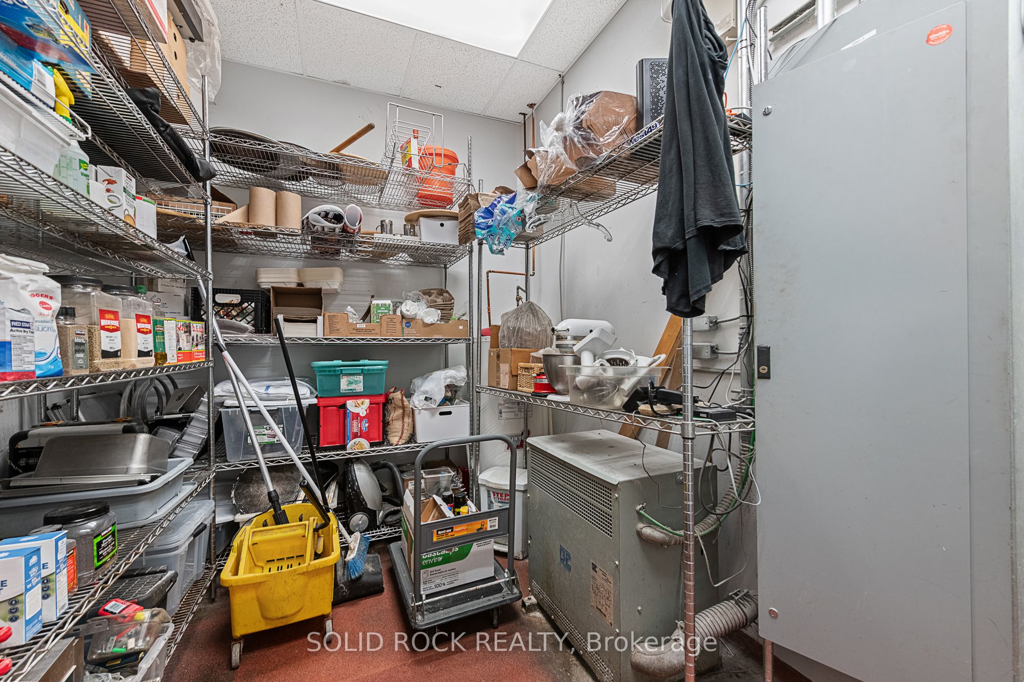450 Kanata Ave Property Photo 20