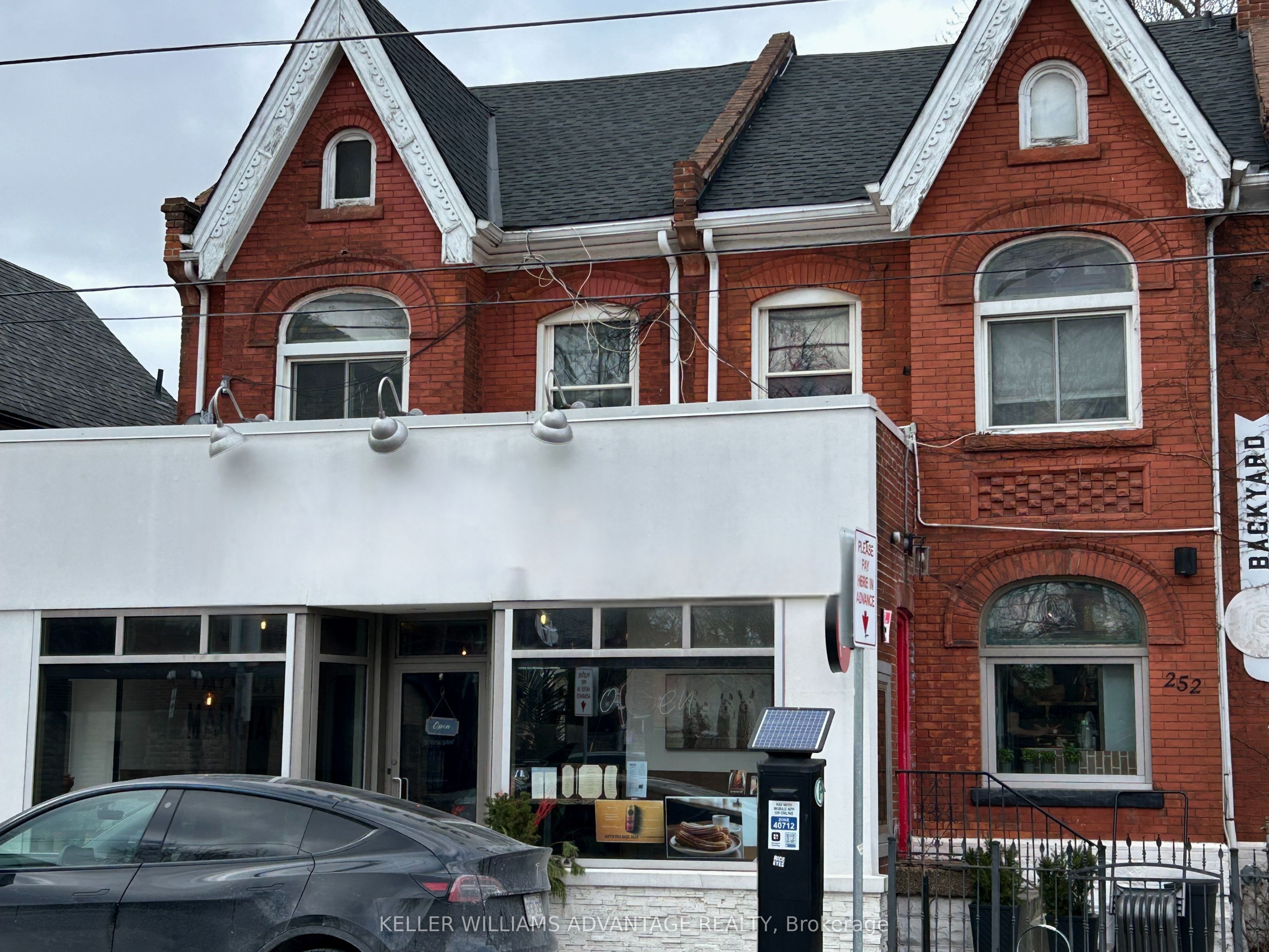254 Locke Street Property Photo 2