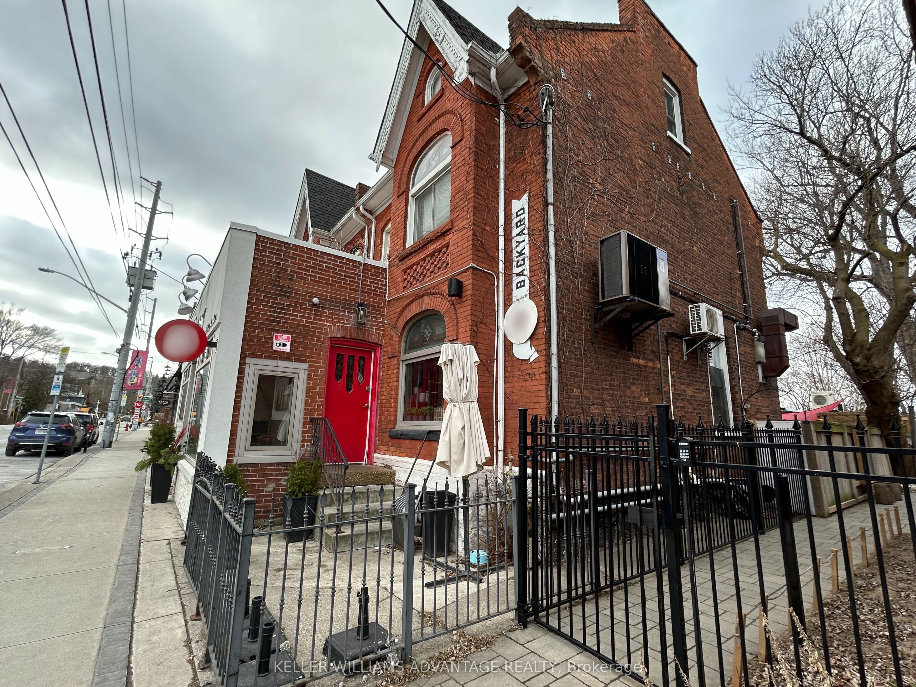 254 Locke Street Property Photo 10