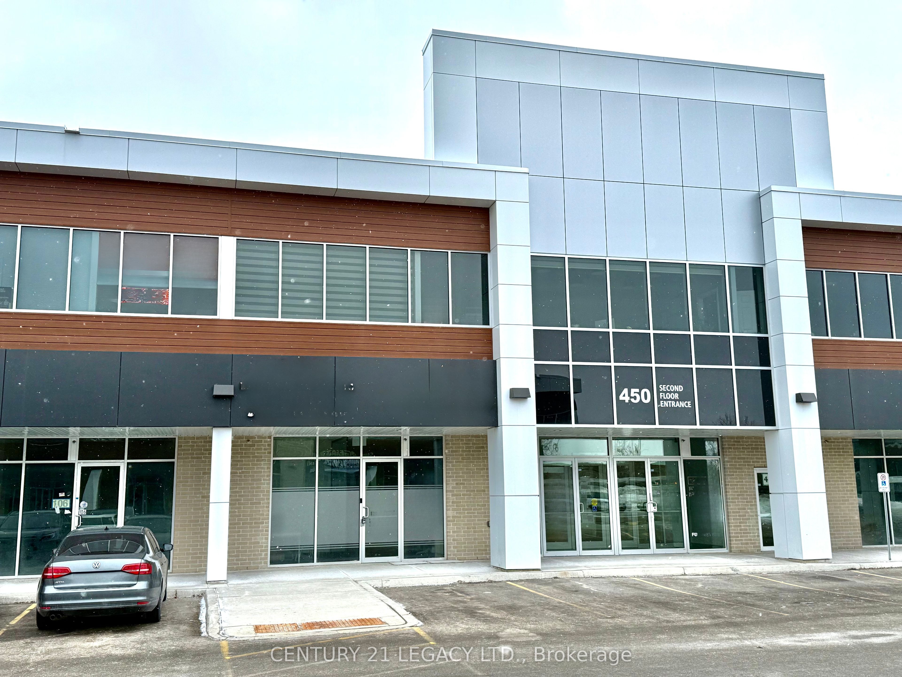 #g203 - 450 Hespeler Road Property Photo 2