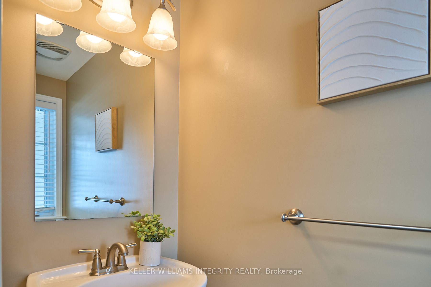 160 Patriot Place Property Photo 15