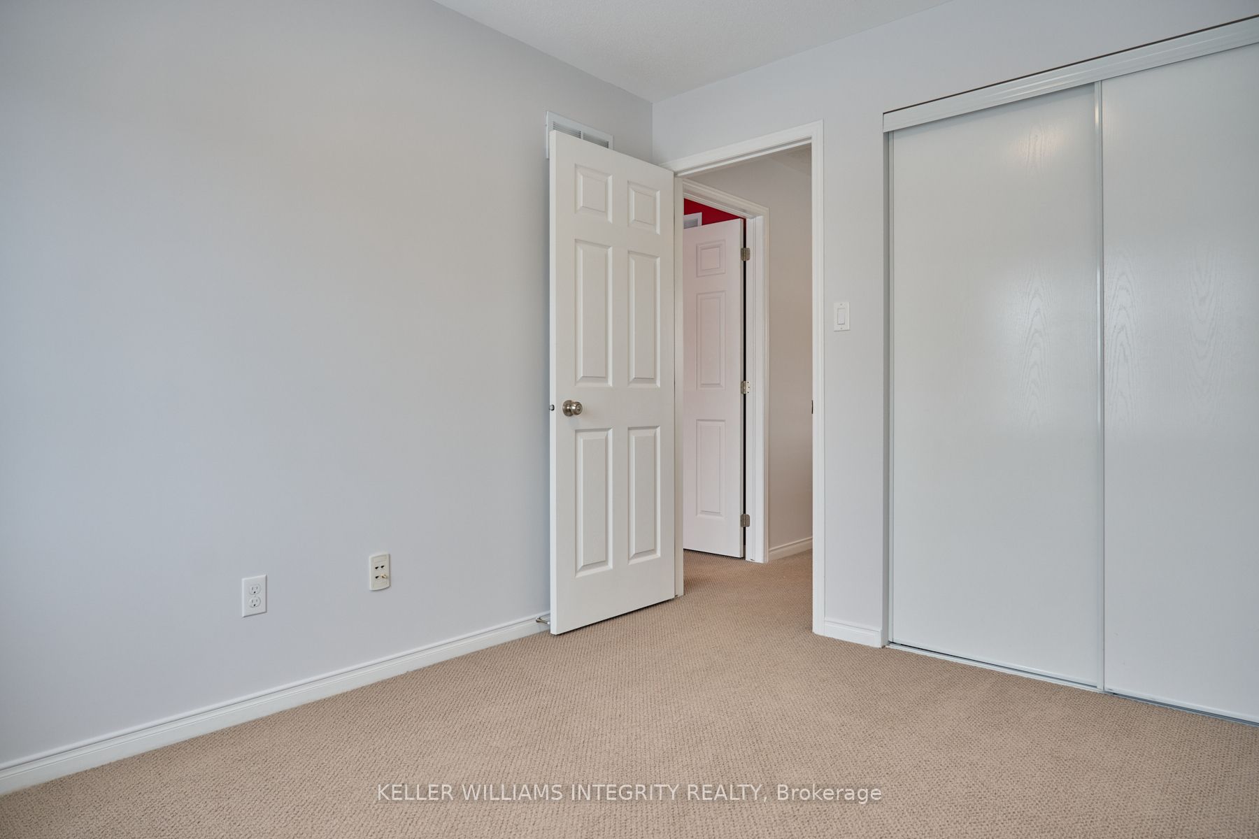 160 Patriot Place Property Photo 28