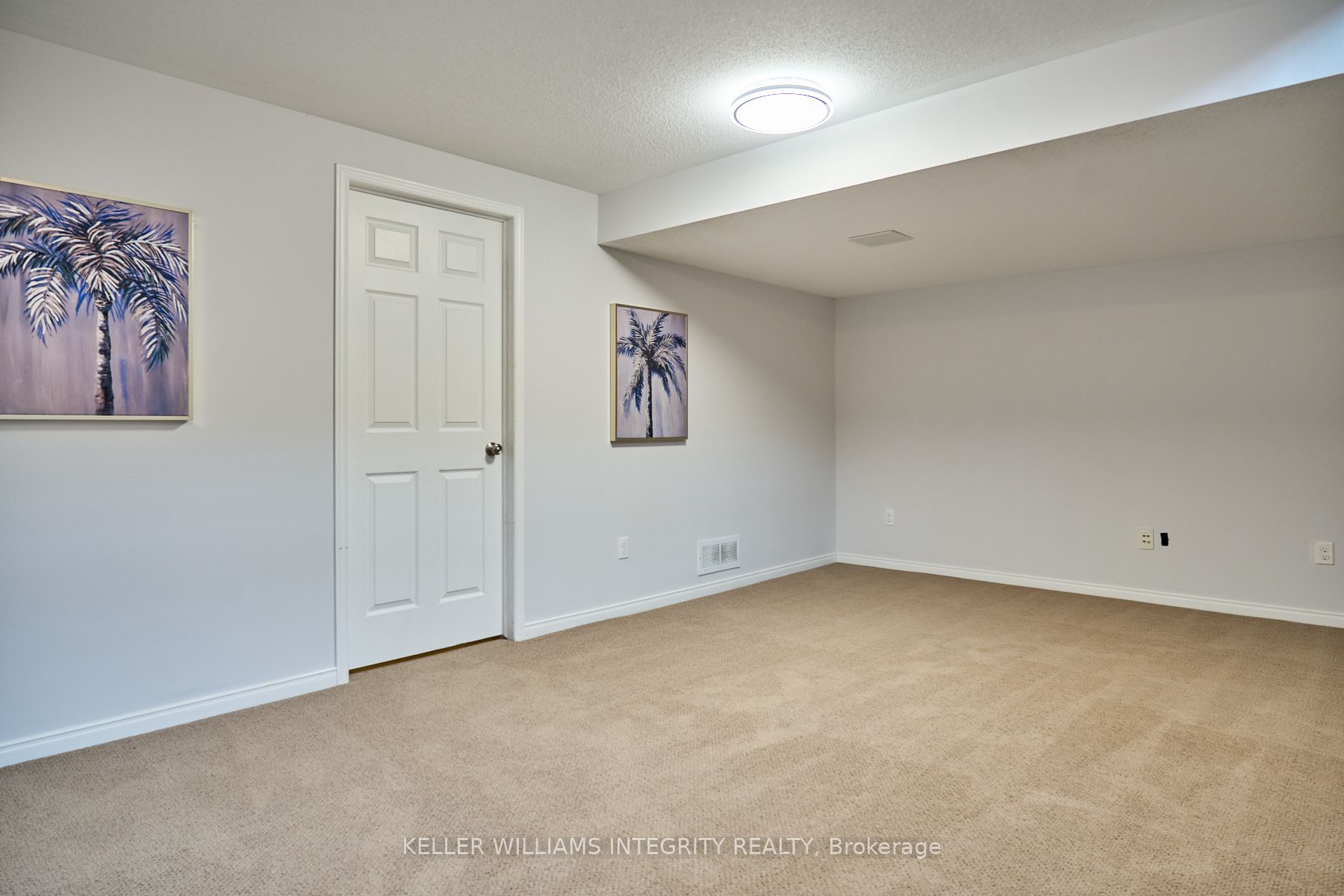 160 Patriot Place Property Photo 31
