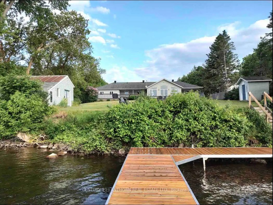 2435 S Shore Rd Property Photo
