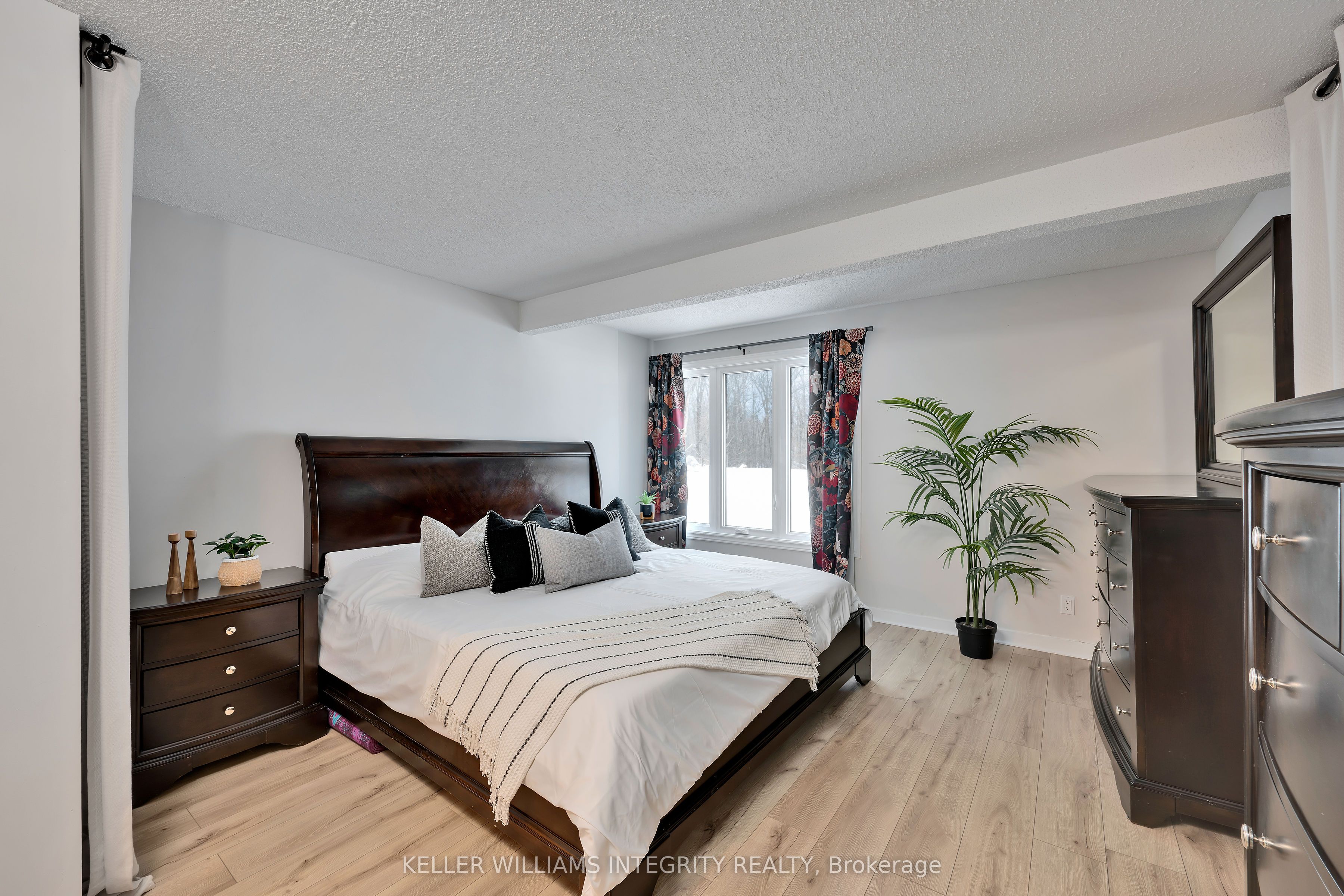 2344 Old Second Line Road Property Photo 22