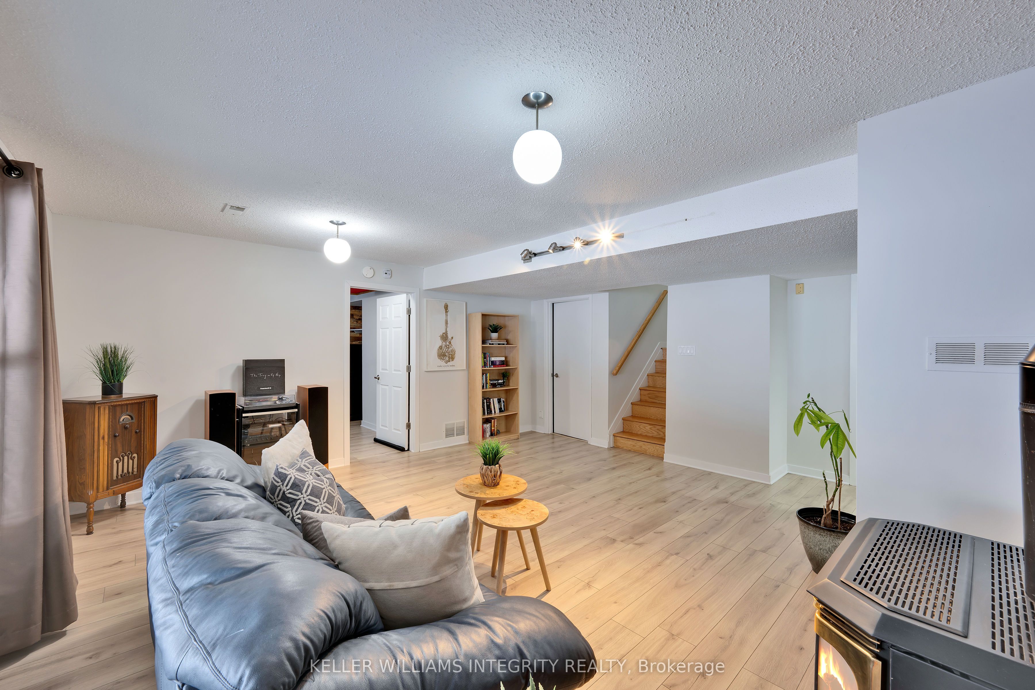 2344 Old Second Line Road Property Photo 32