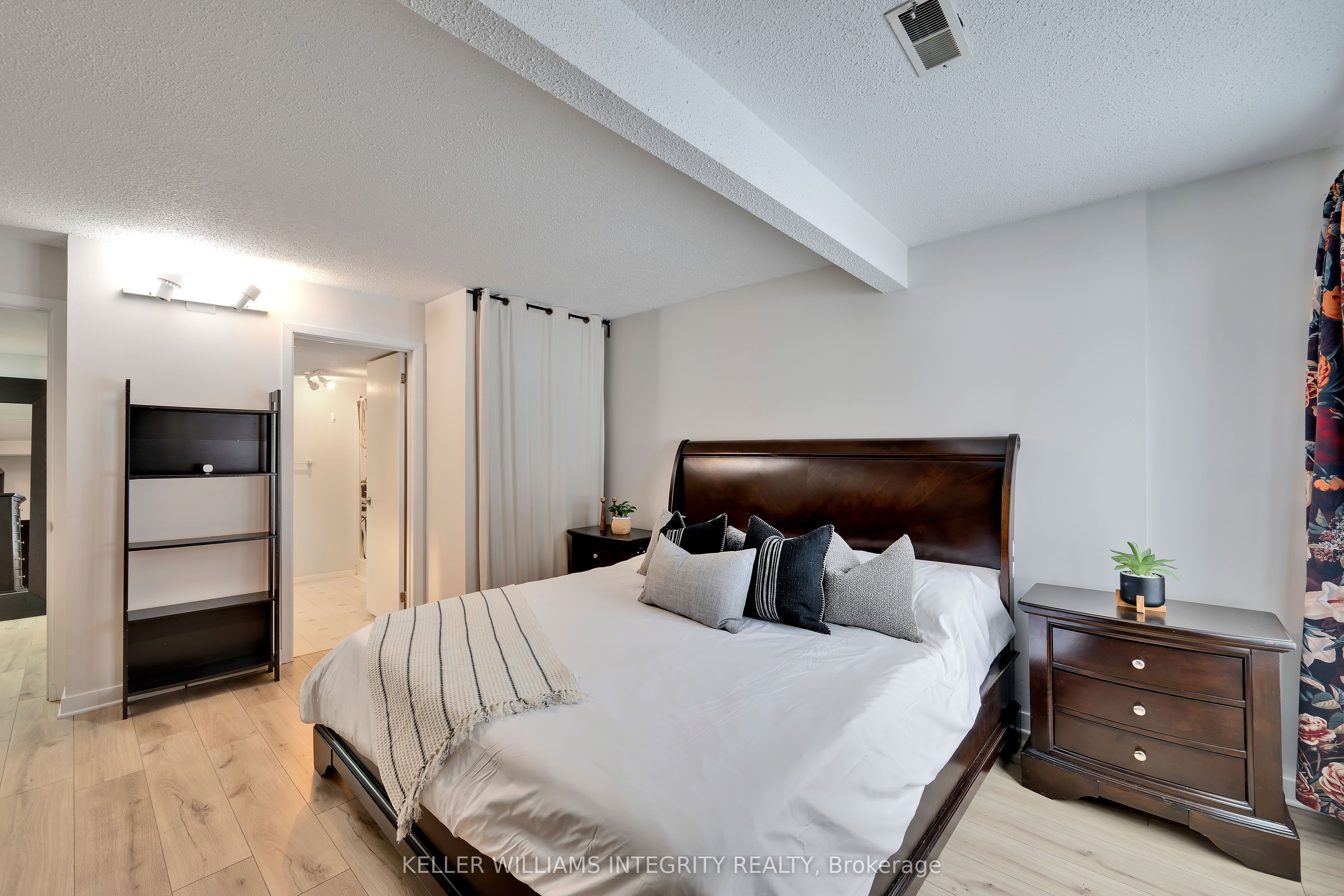 2344 Old Second Line Road Property Photo 33