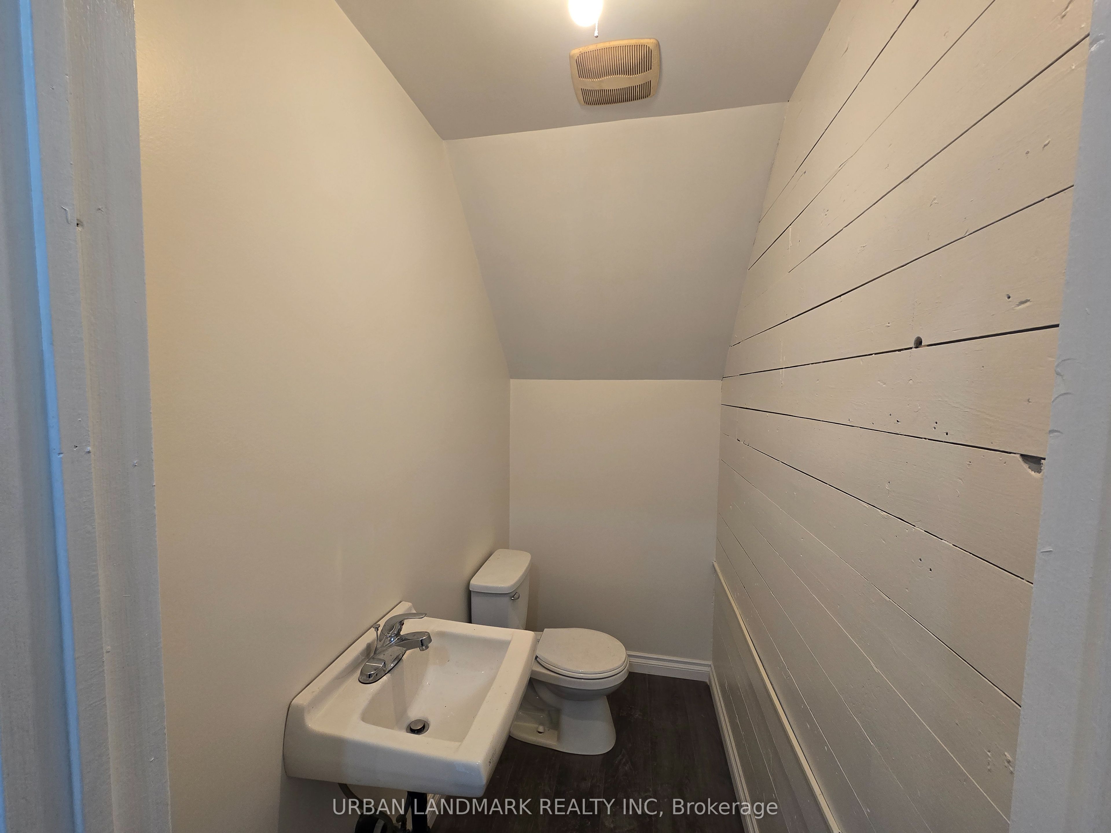 45 St Lawrence Street Property Photo 7
