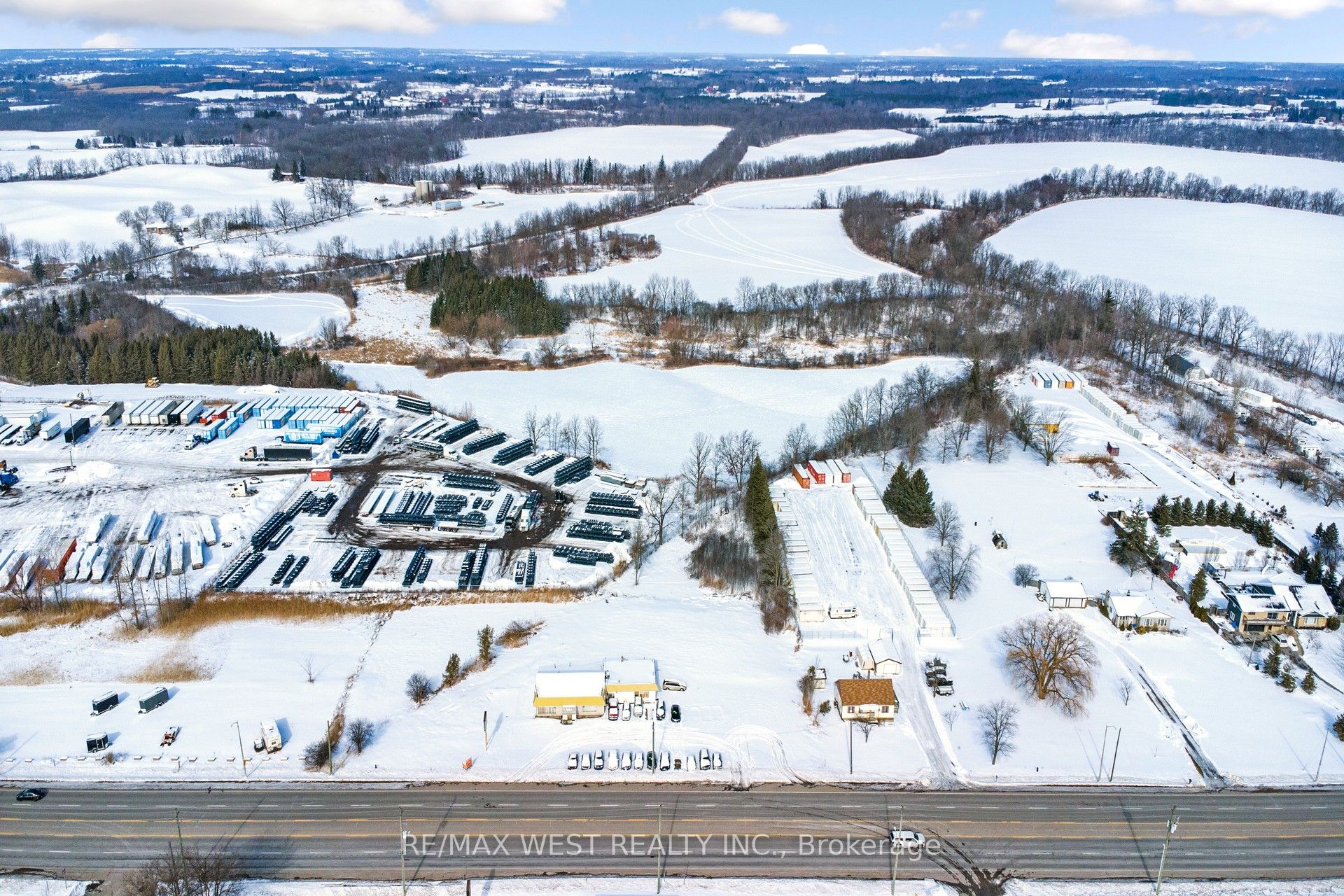 1360 Colborne Street Property Photo 8