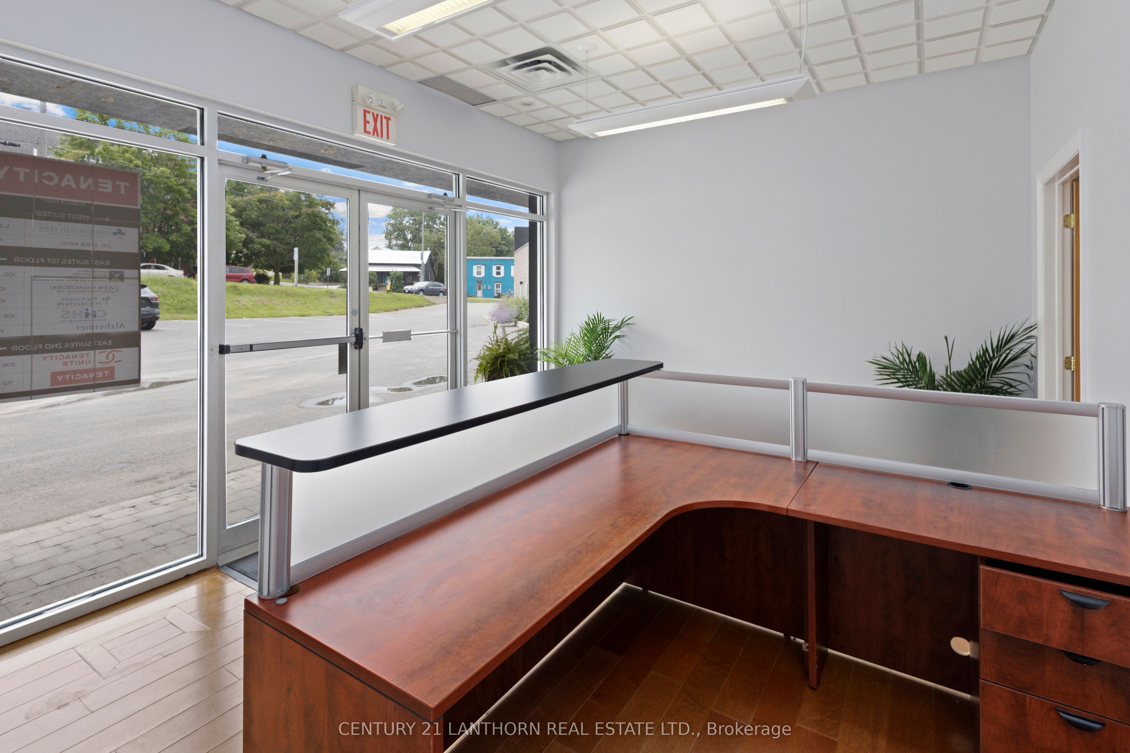 #215 - 35 Bridge Street Property Photo 3