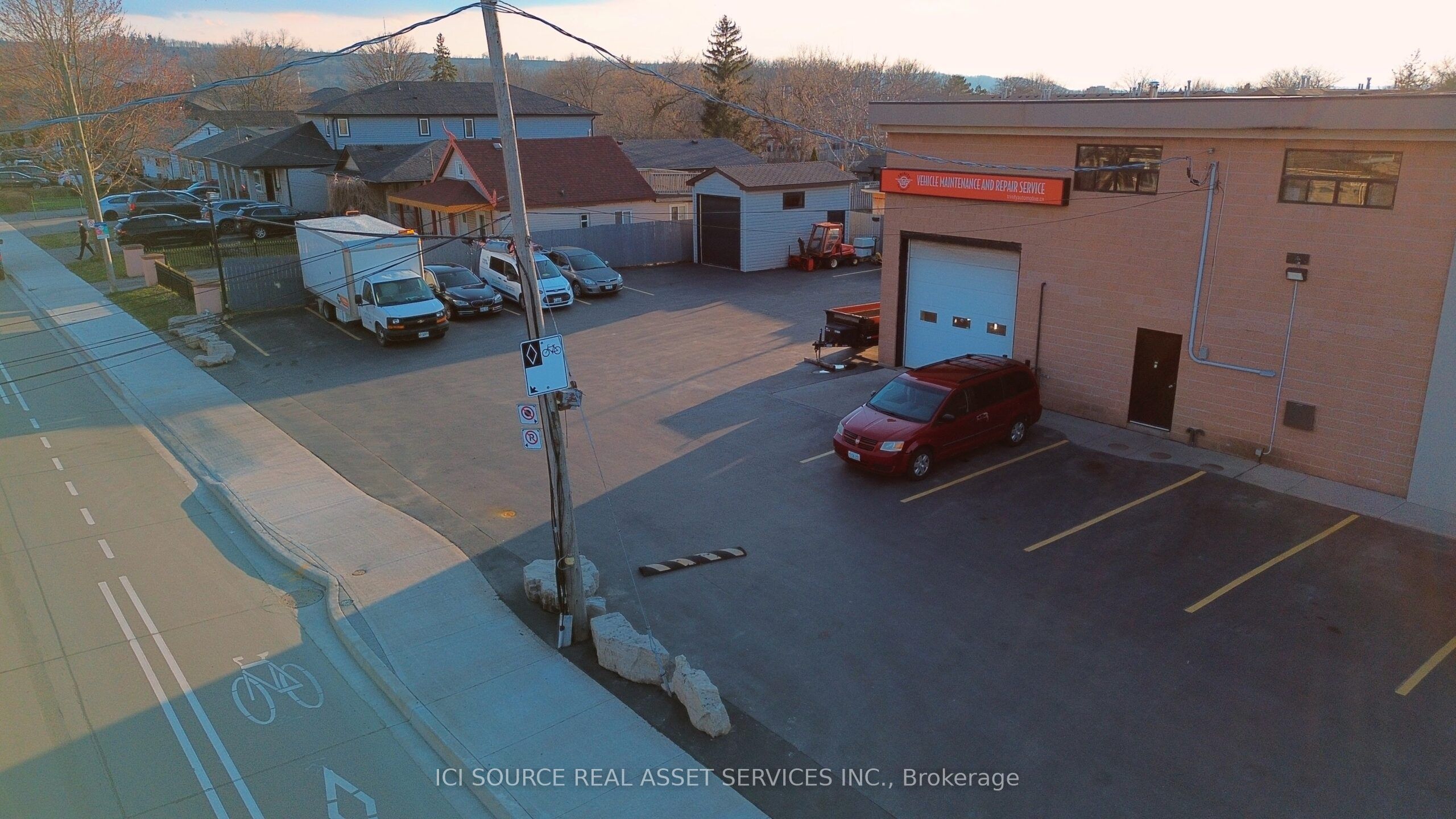 520 Barton Street Property Photo 5