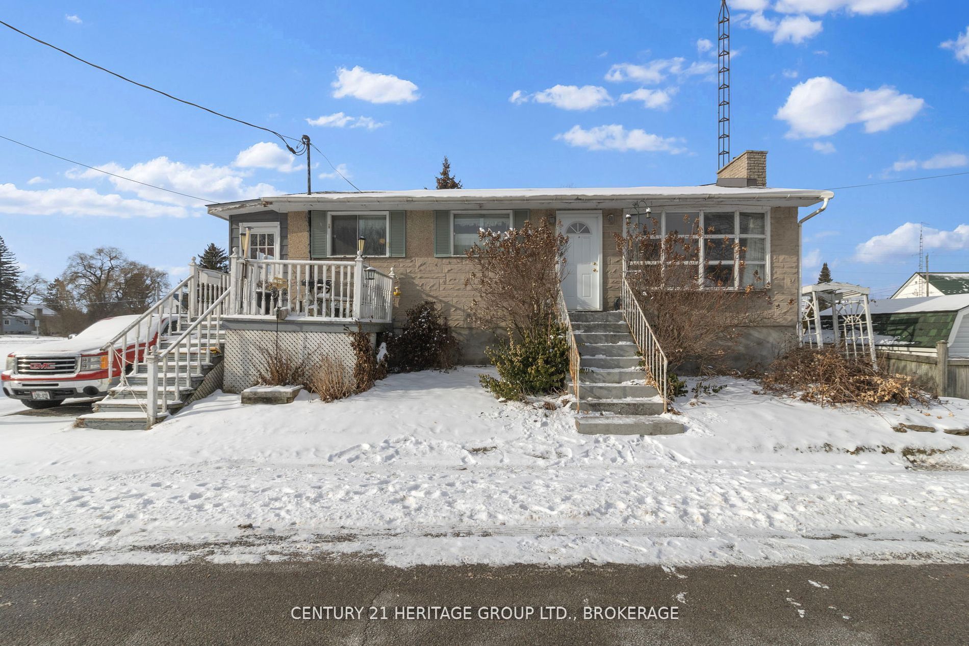 16 Laura Street Property Photo
