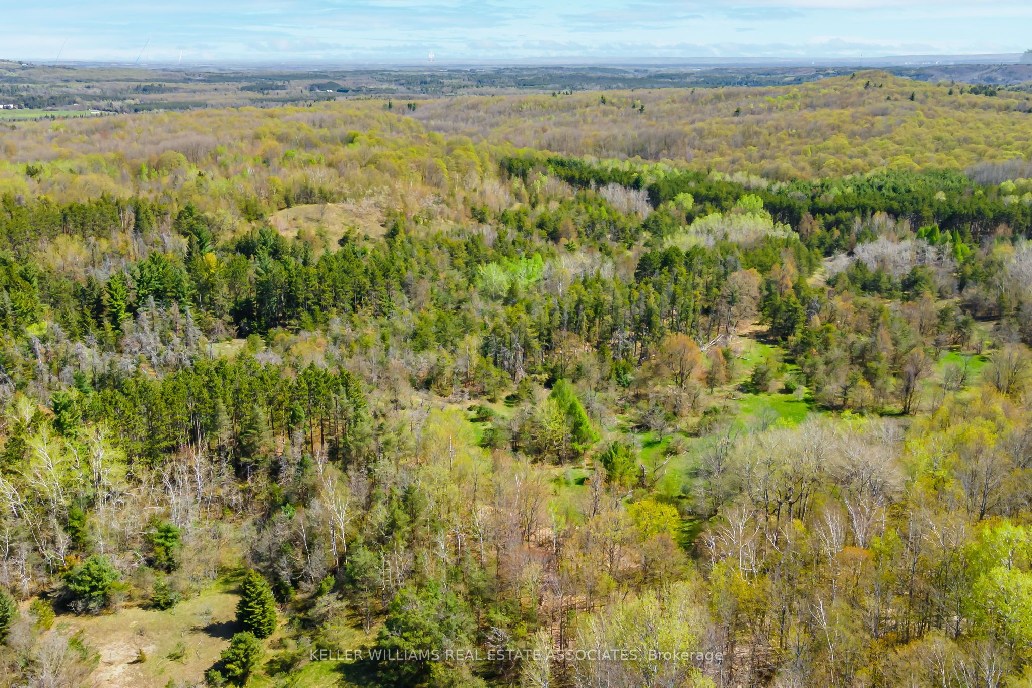 757427 2nd Line East Property Photo 4