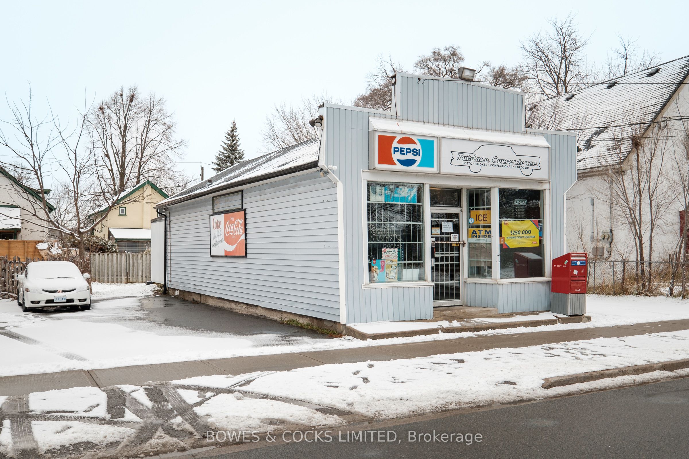 634 Chamberlain Street Property Photo 2