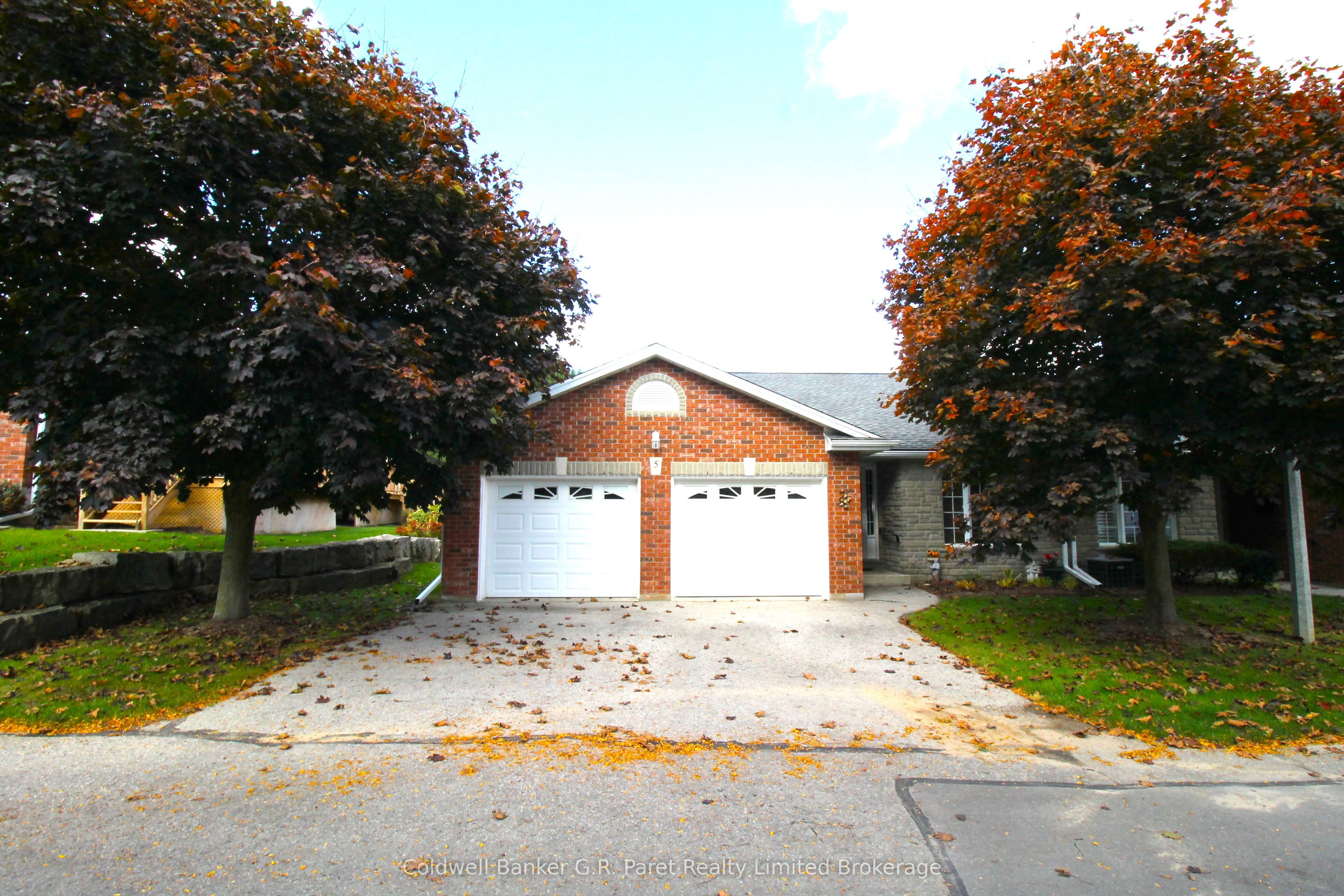 #5 - 150 Oak Street Property Photo 2