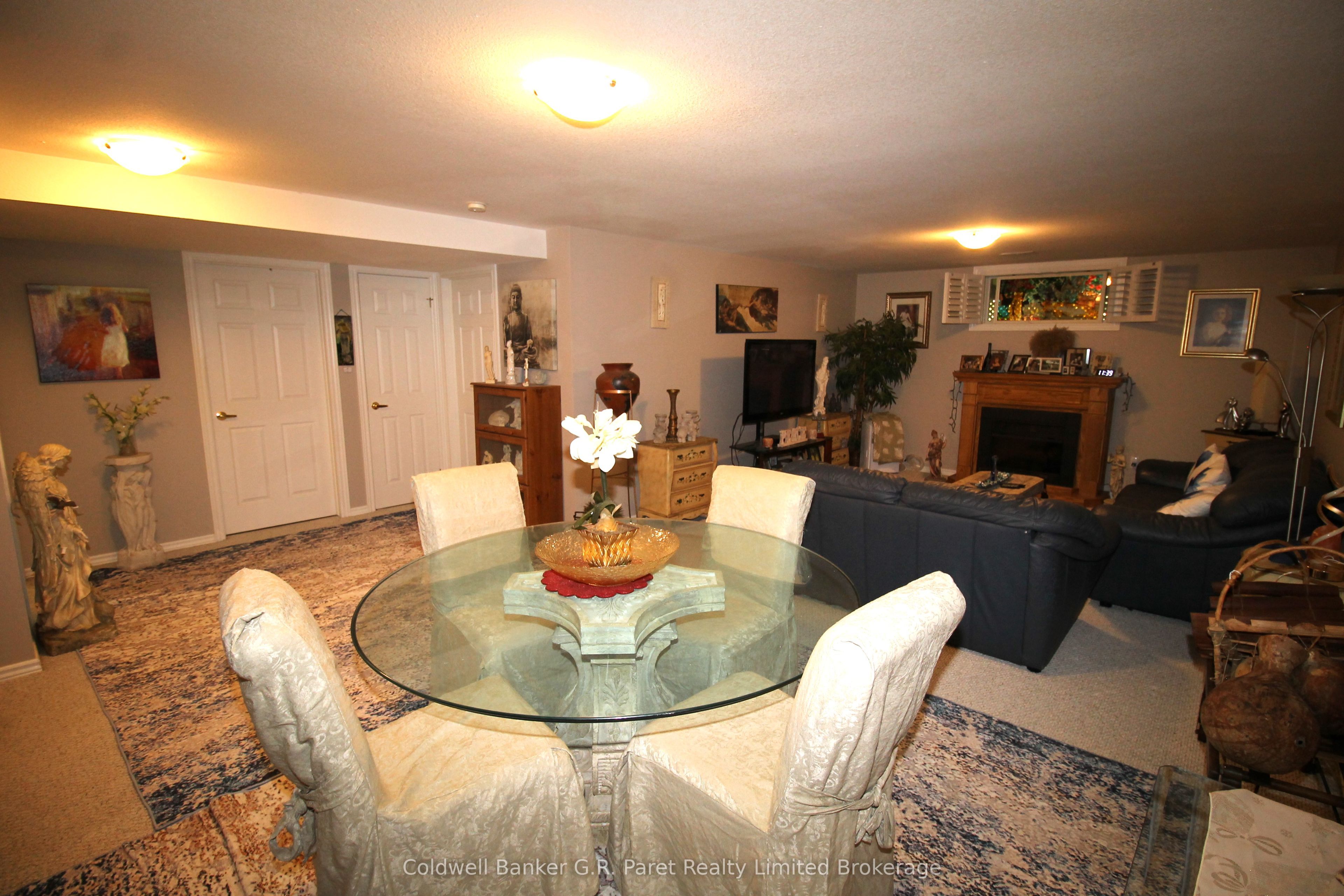 #5 - 150 Oak Street Property Photo 24