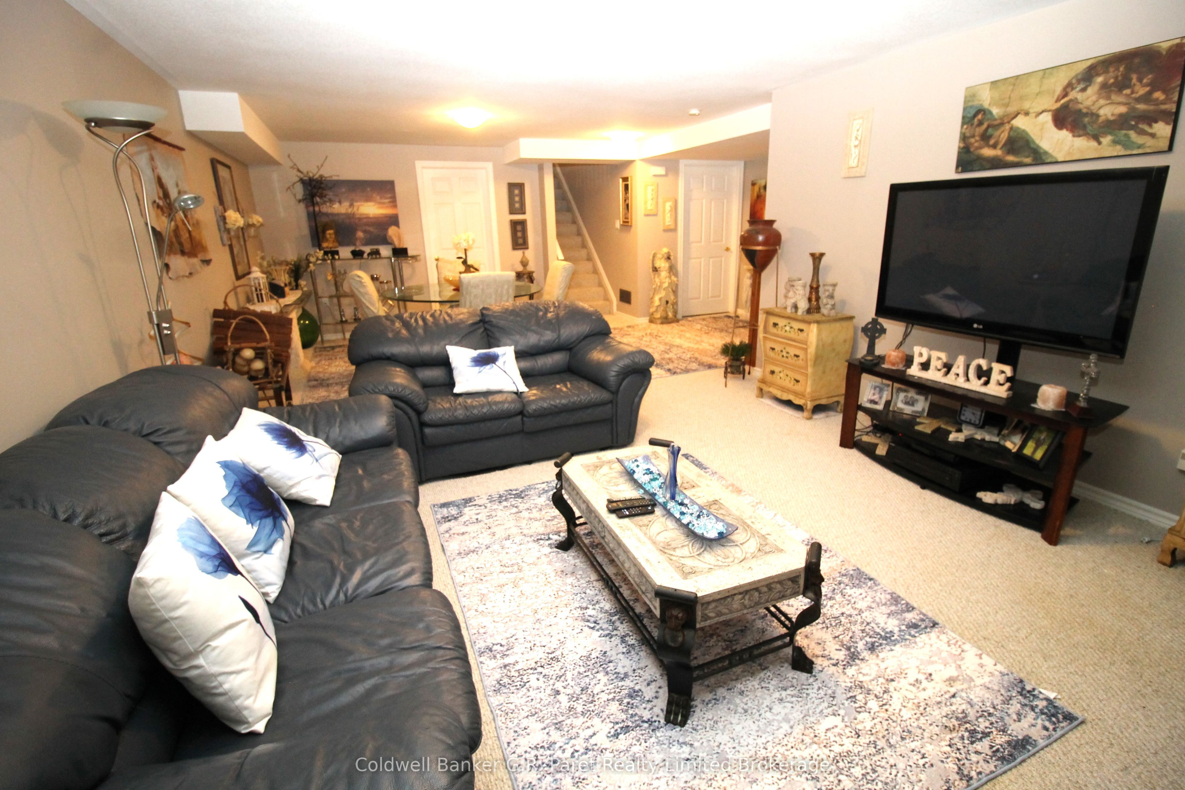 #5 - 150 Oak Street Property Photo 25