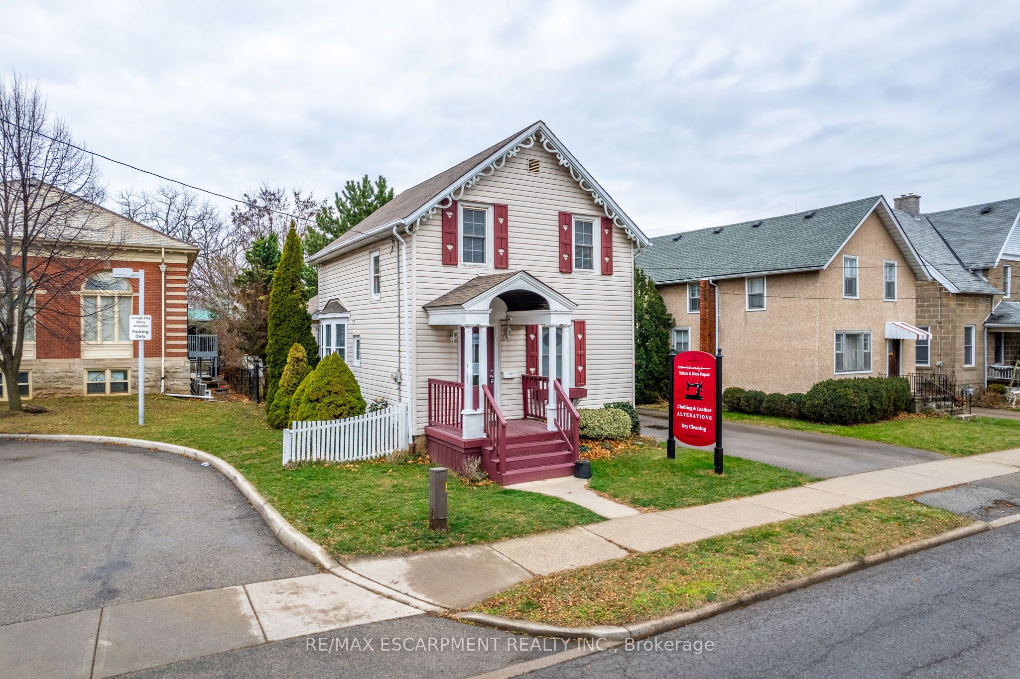 35 Ontario Street Property Photo 1