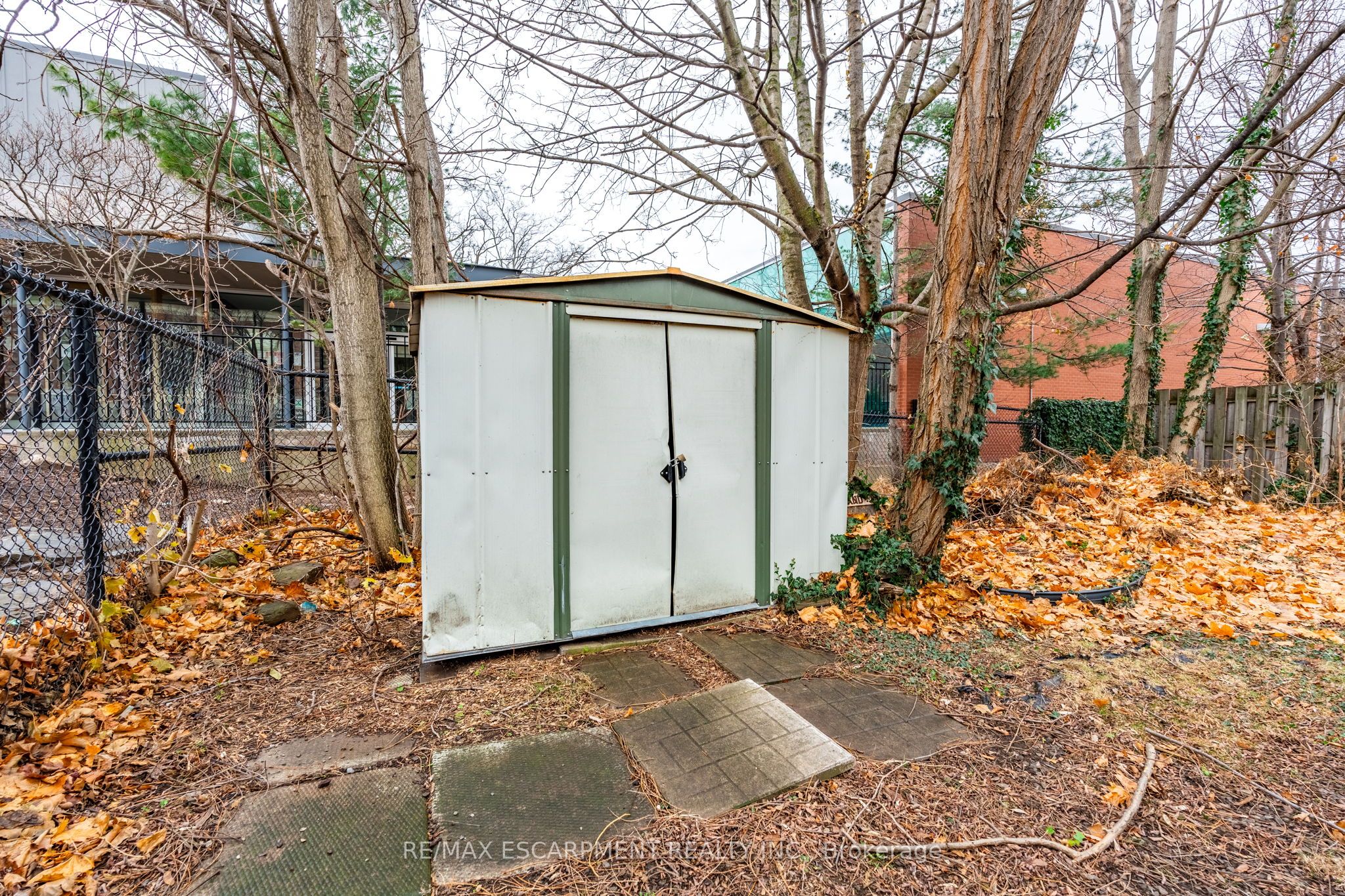 35 Ontario Street Property Photo 17