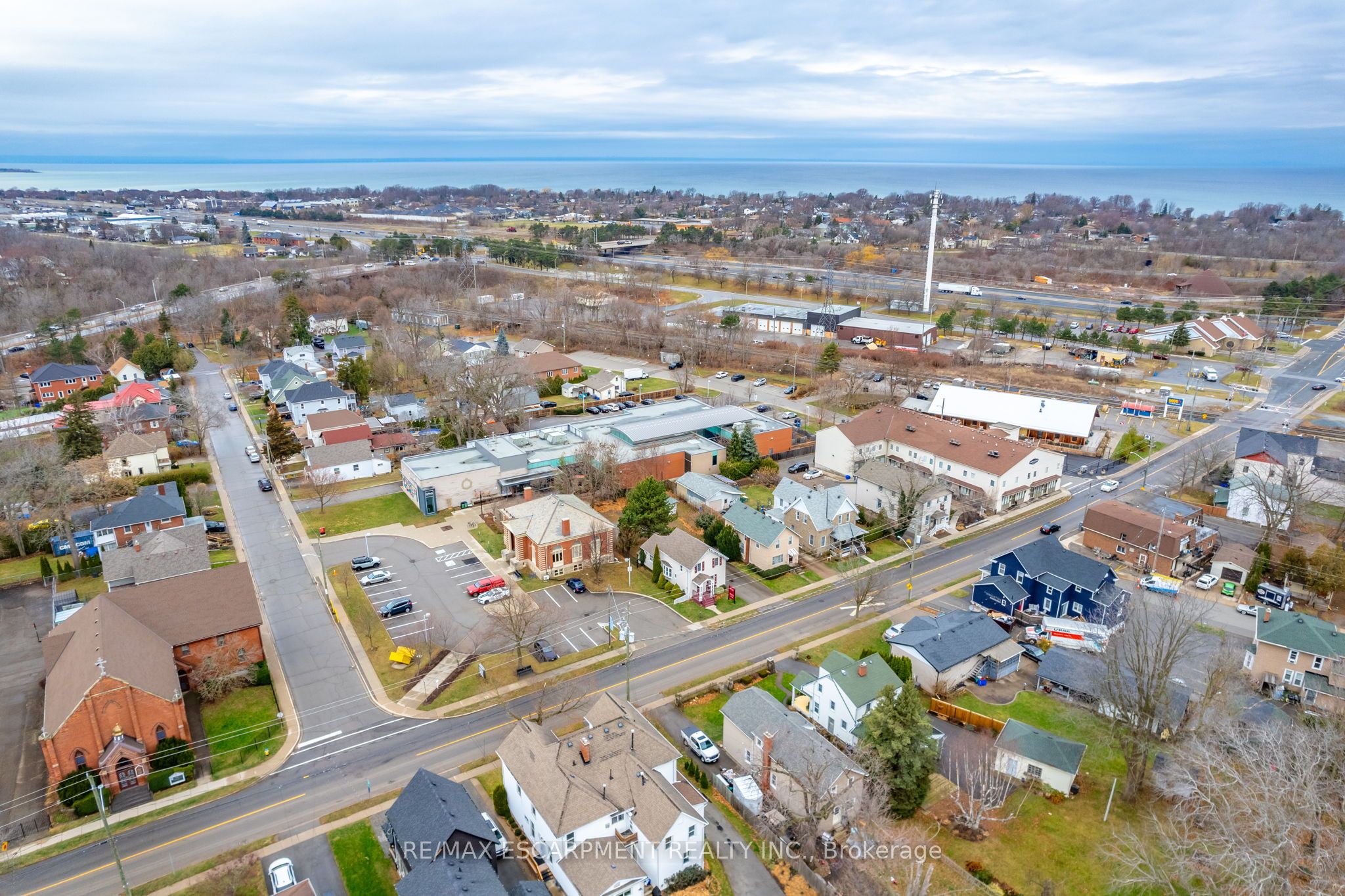 35 Ontario Street Property Photo 27