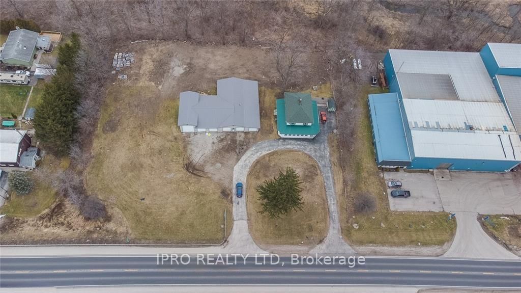 334076 Plank Line Property Photo 6