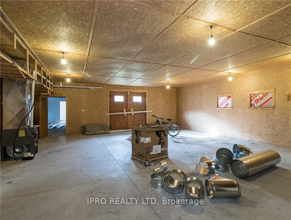 334076 Plank Line Property Photo 10