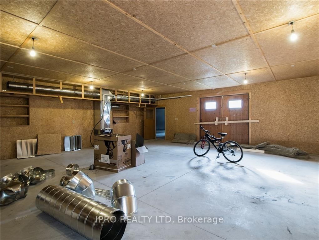 334076 Plank Line Property Photo 11